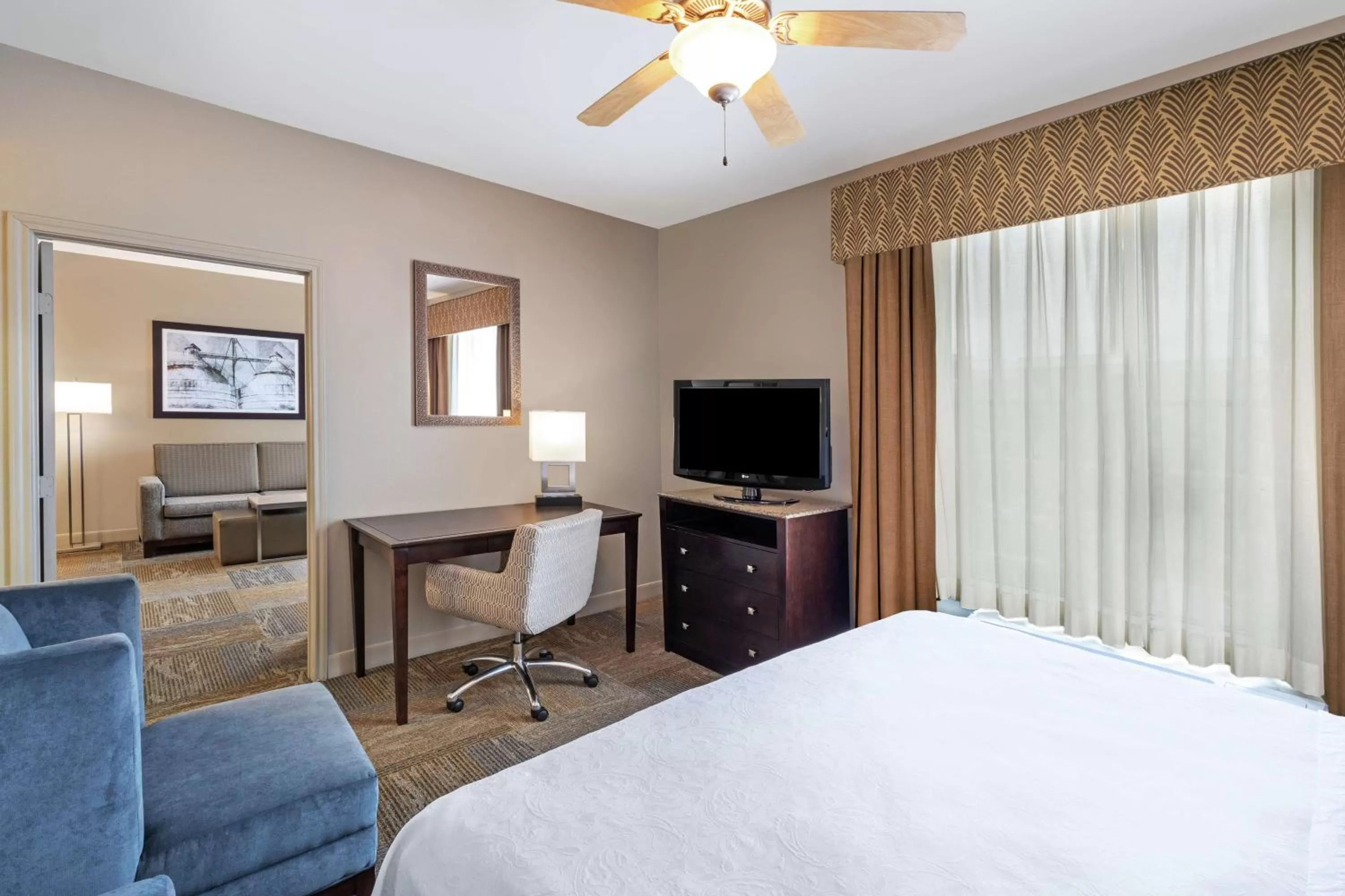 One-Bedroom King Suite with Whirlpool - Non-Smoking  in Homewood Suites by Hilton Waco