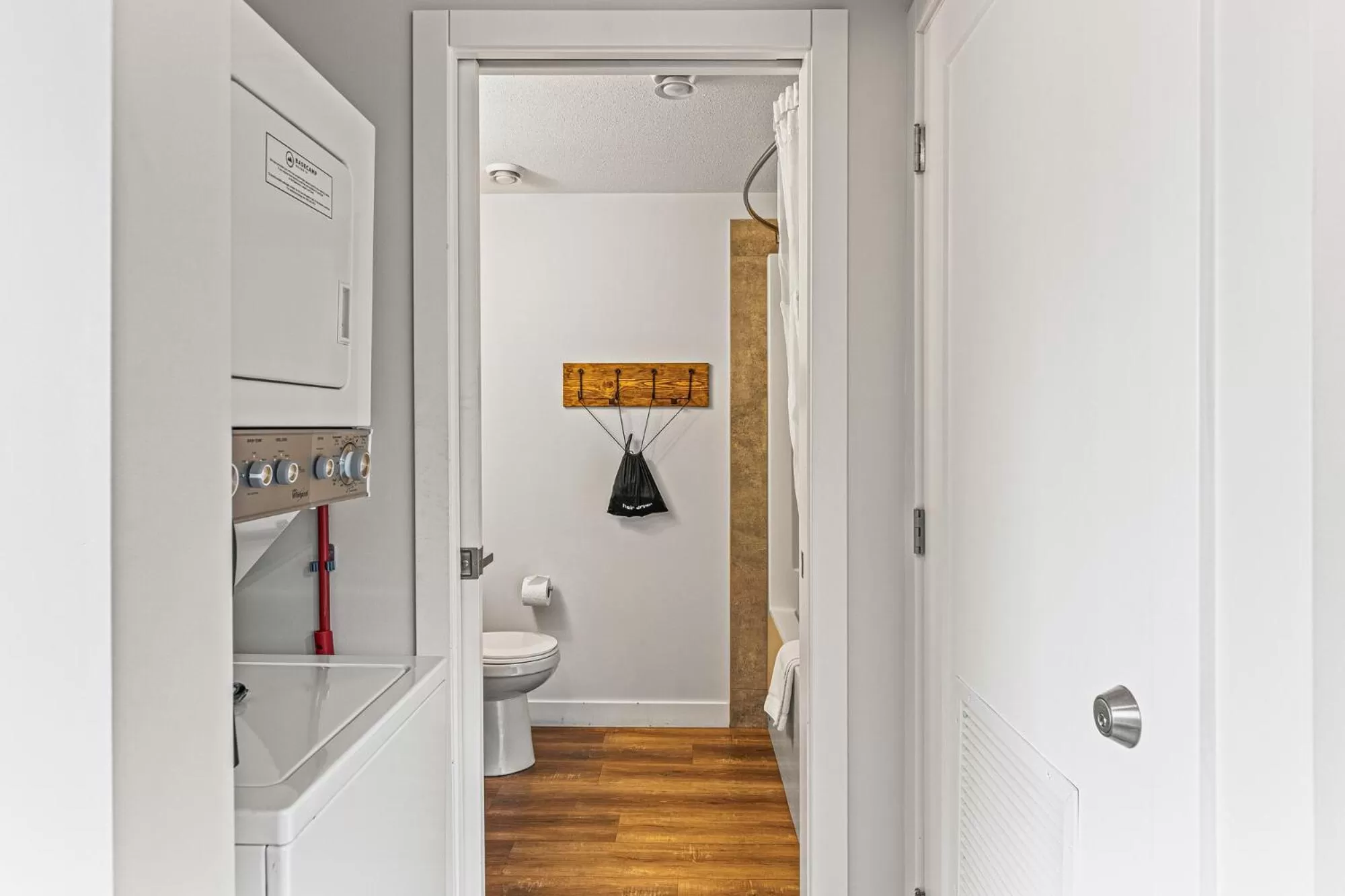 Micro - Self Check-In  - Suite in Basecamp Resorts Canmore