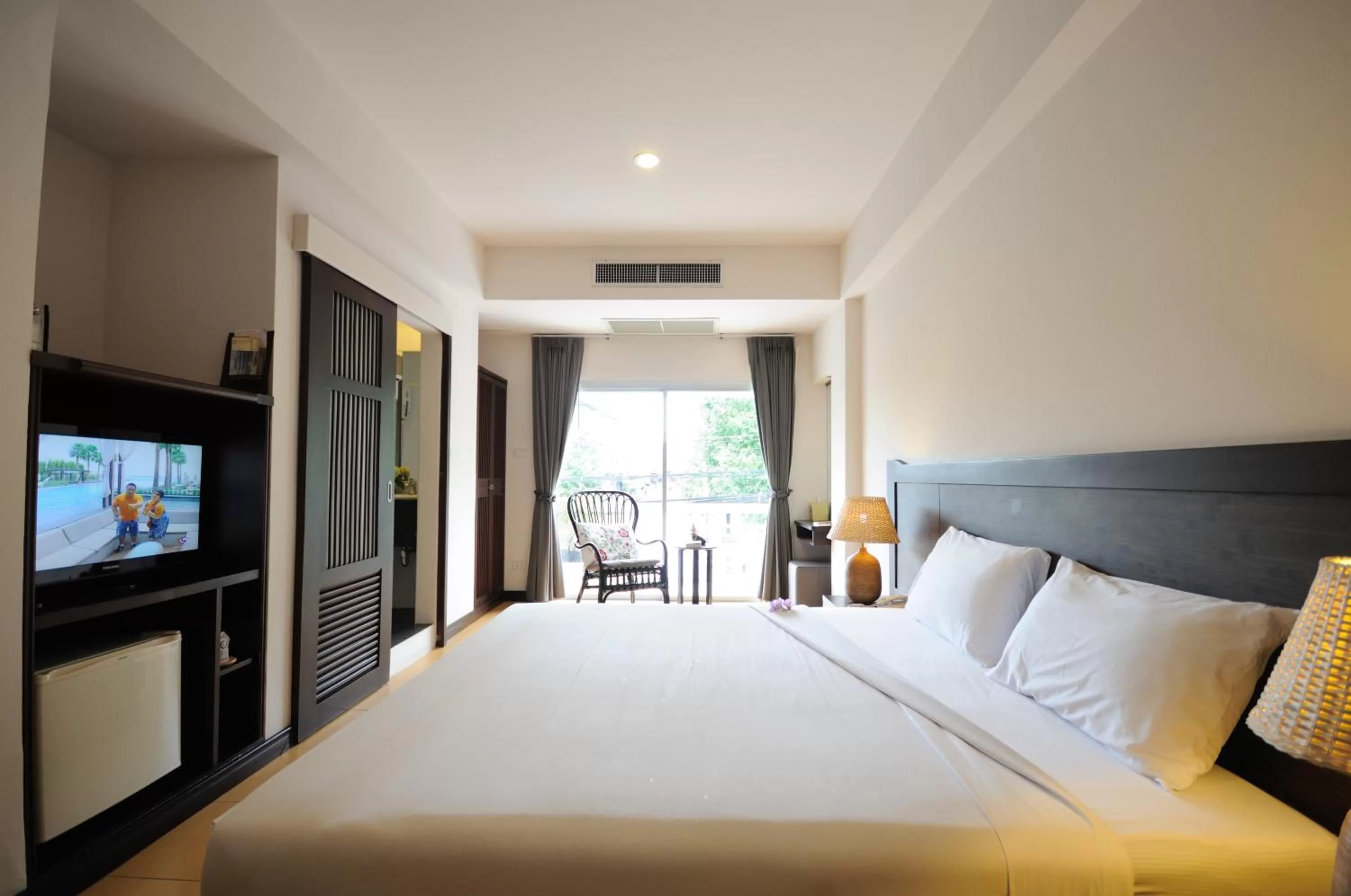 Superior Double Room with Balcony in Kasemsarn Hotel Chanthaburi