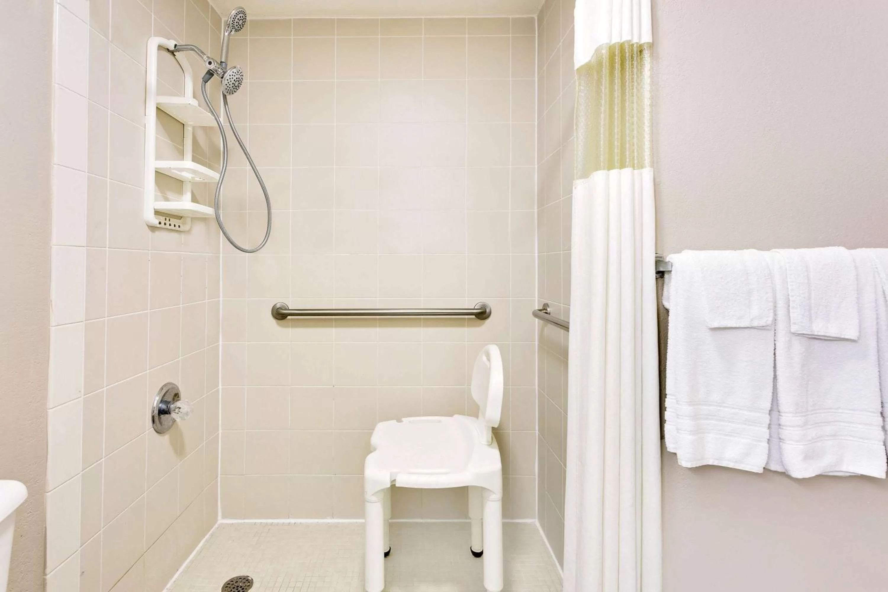 King Room - Mobility Access/Non-Smoking in Super 8 by Wyndham Athens