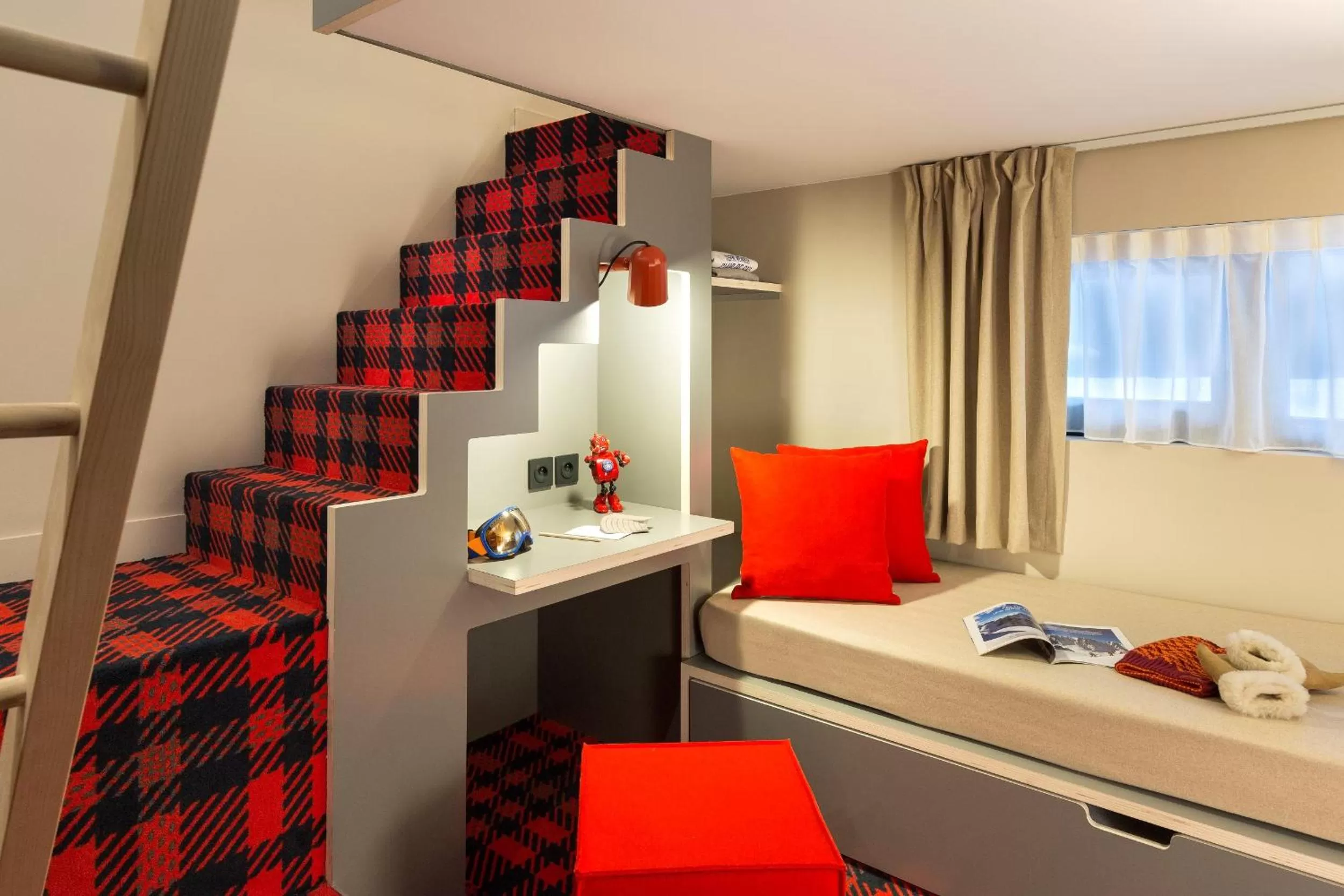 Double or Twin Room with Mezzanine in RockyPop Chamonix - Les Houches