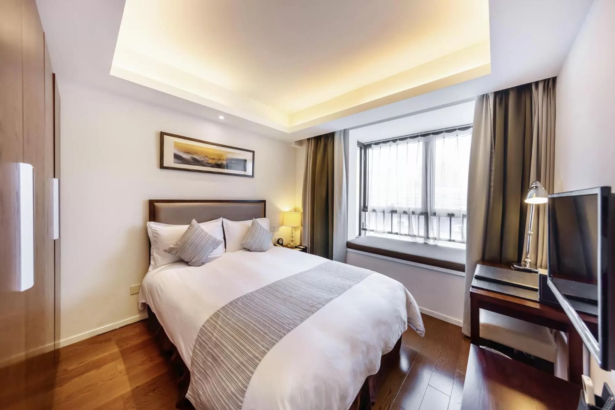 Premier Two - Bedroom Suite in Starr Hotel Shanghai (Shanghai Railway Station)