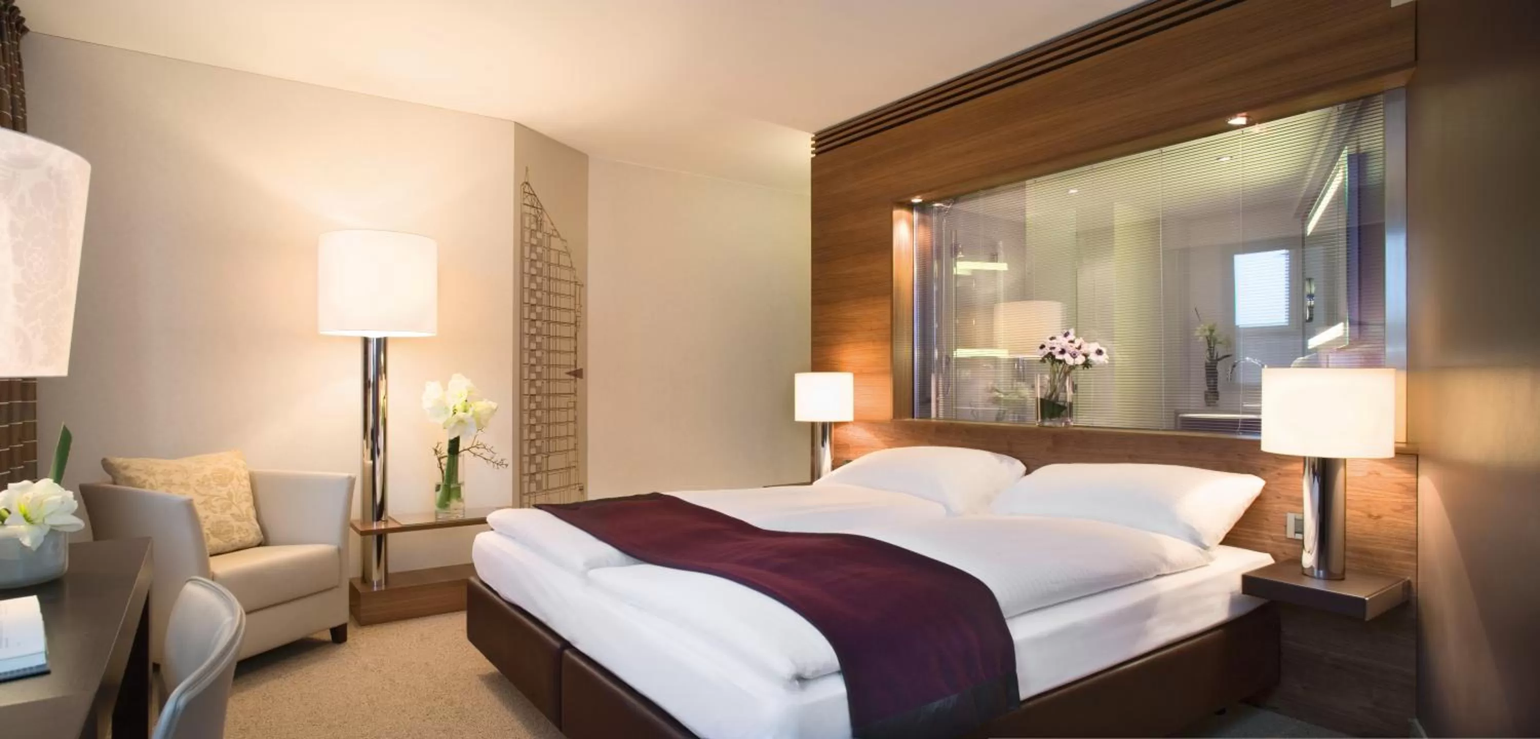 Superior King Room in MÖVENPICK Hotel Hamburg City