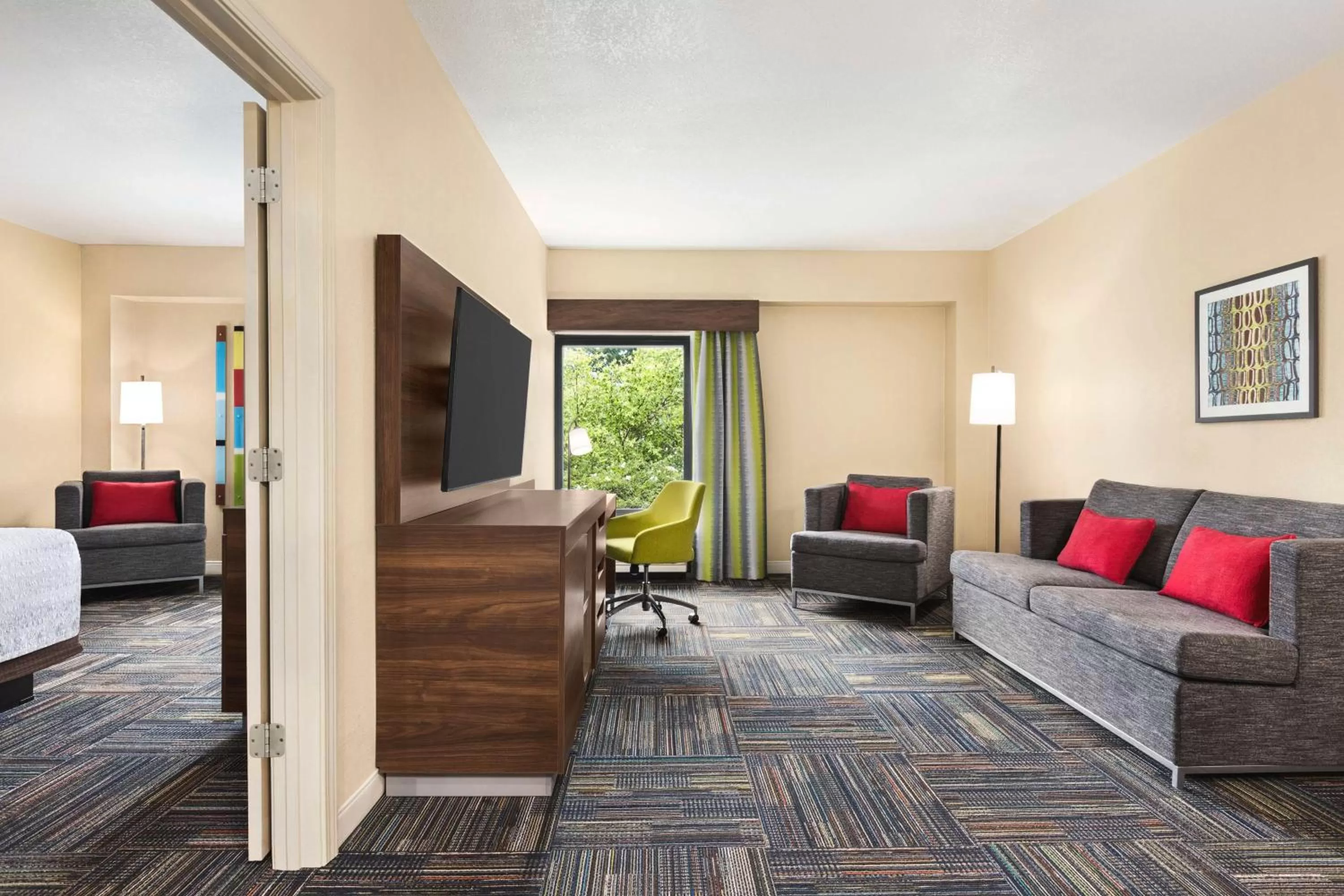 One-Bedroom King Suite - Non-Smoking in Hampton Inn Atlanta-Stone Mountain