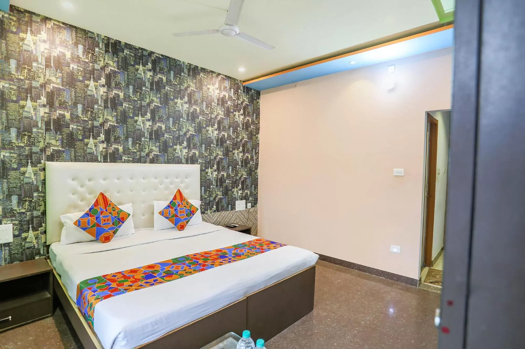 Suite - single occupancy in FabHotel Kriti Green