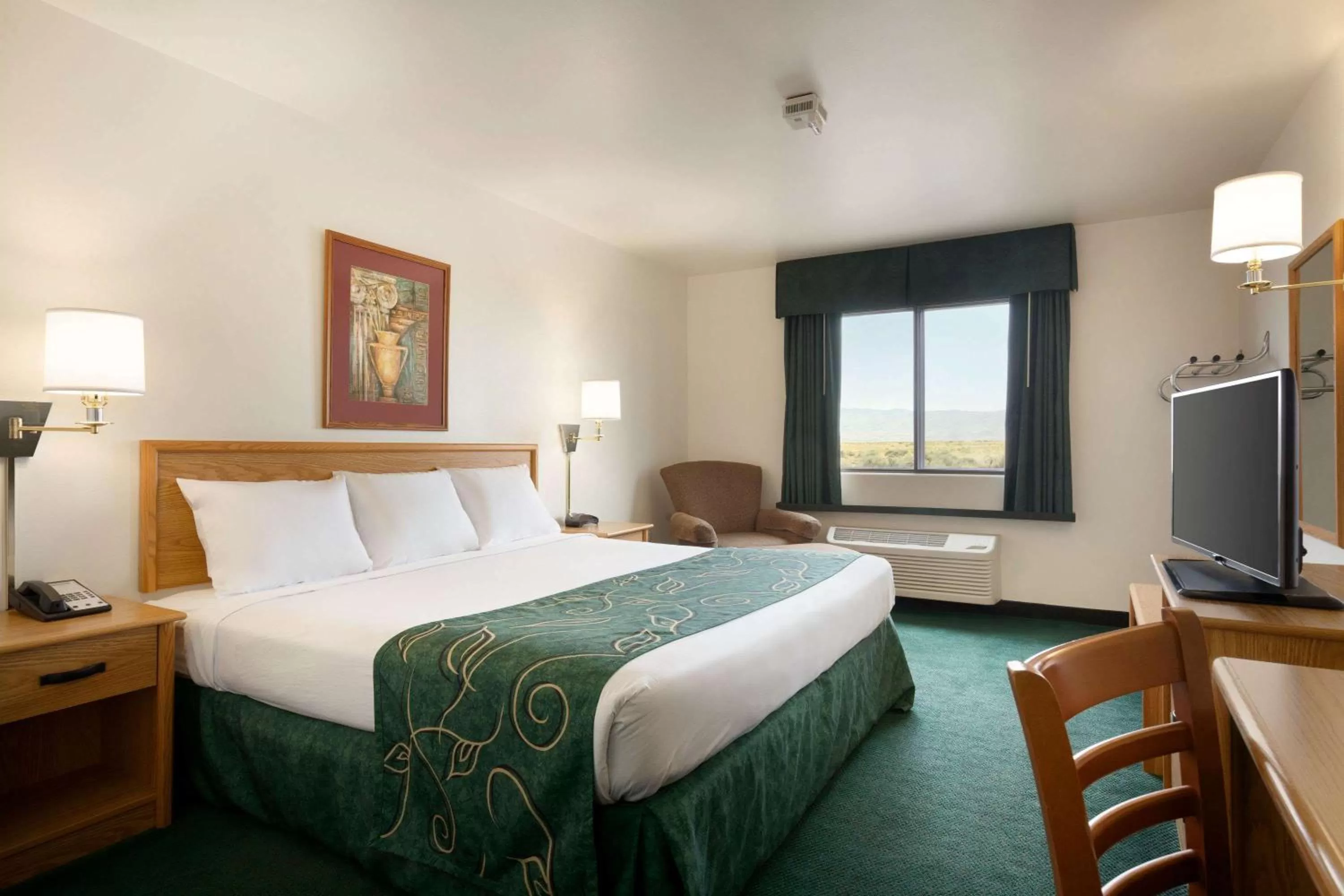 King Room - Mobility Access/Non-Smoking in Travelodge by Wyndham Milford