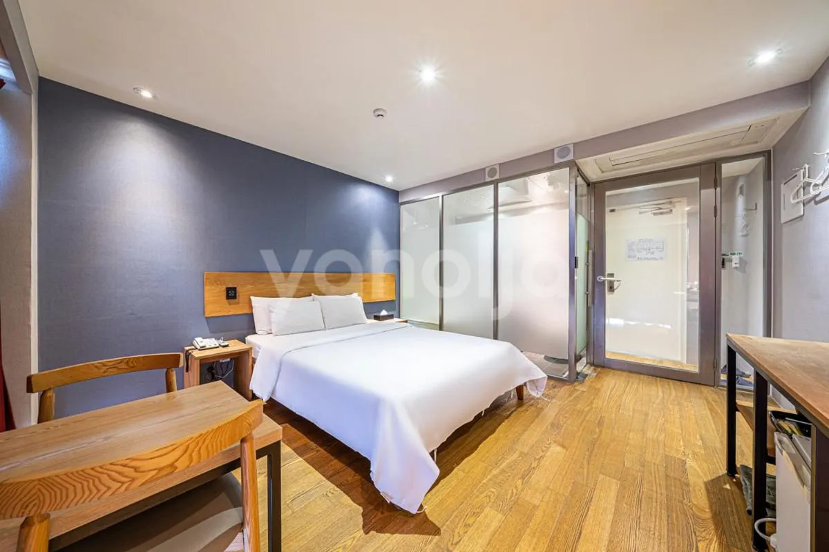 Standard Double Room in La Villa Hotel