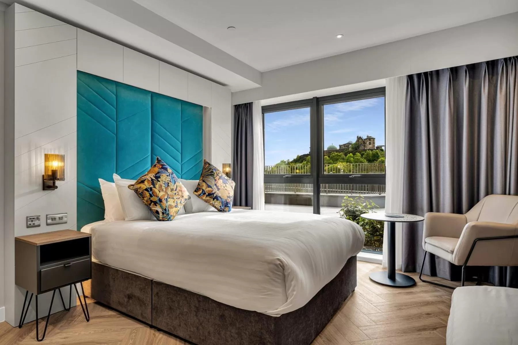 Family Studio in Roomzzz Edinburgh