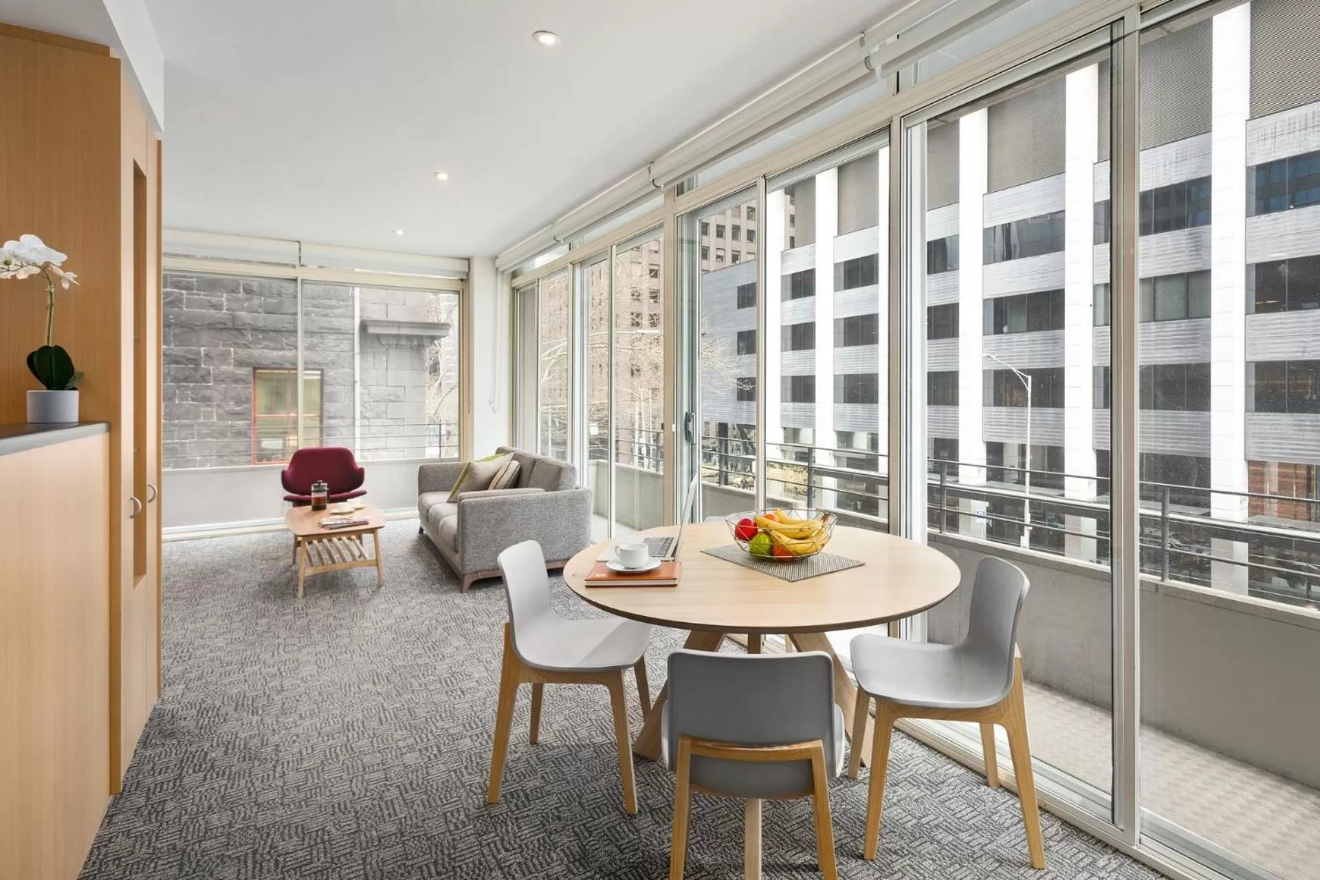 Executive One-Bedroom Apartment in Quest on William