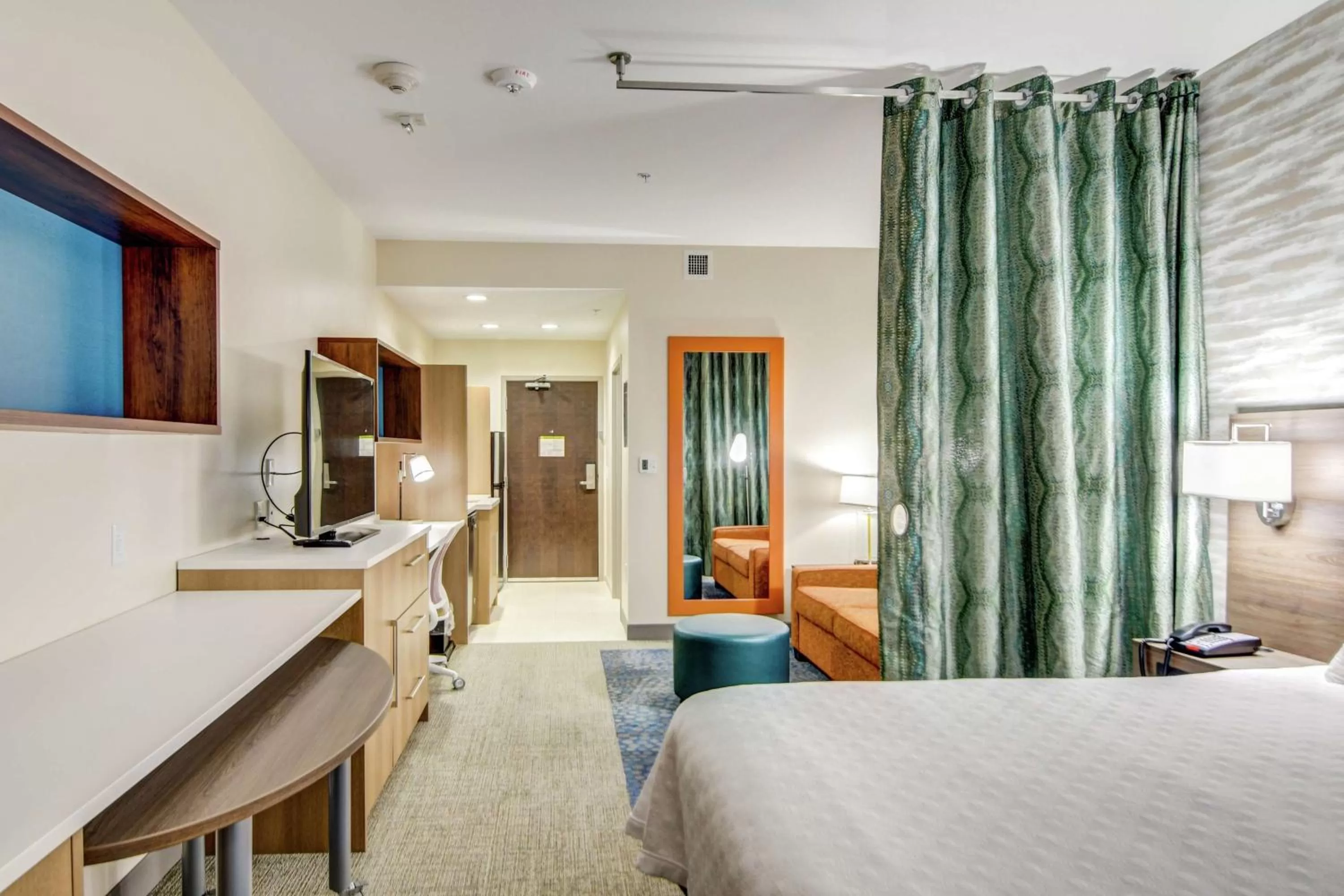 King Studio Suite - Hearing Access/Non-Smoking in Home2 Suites By Hilton Foley