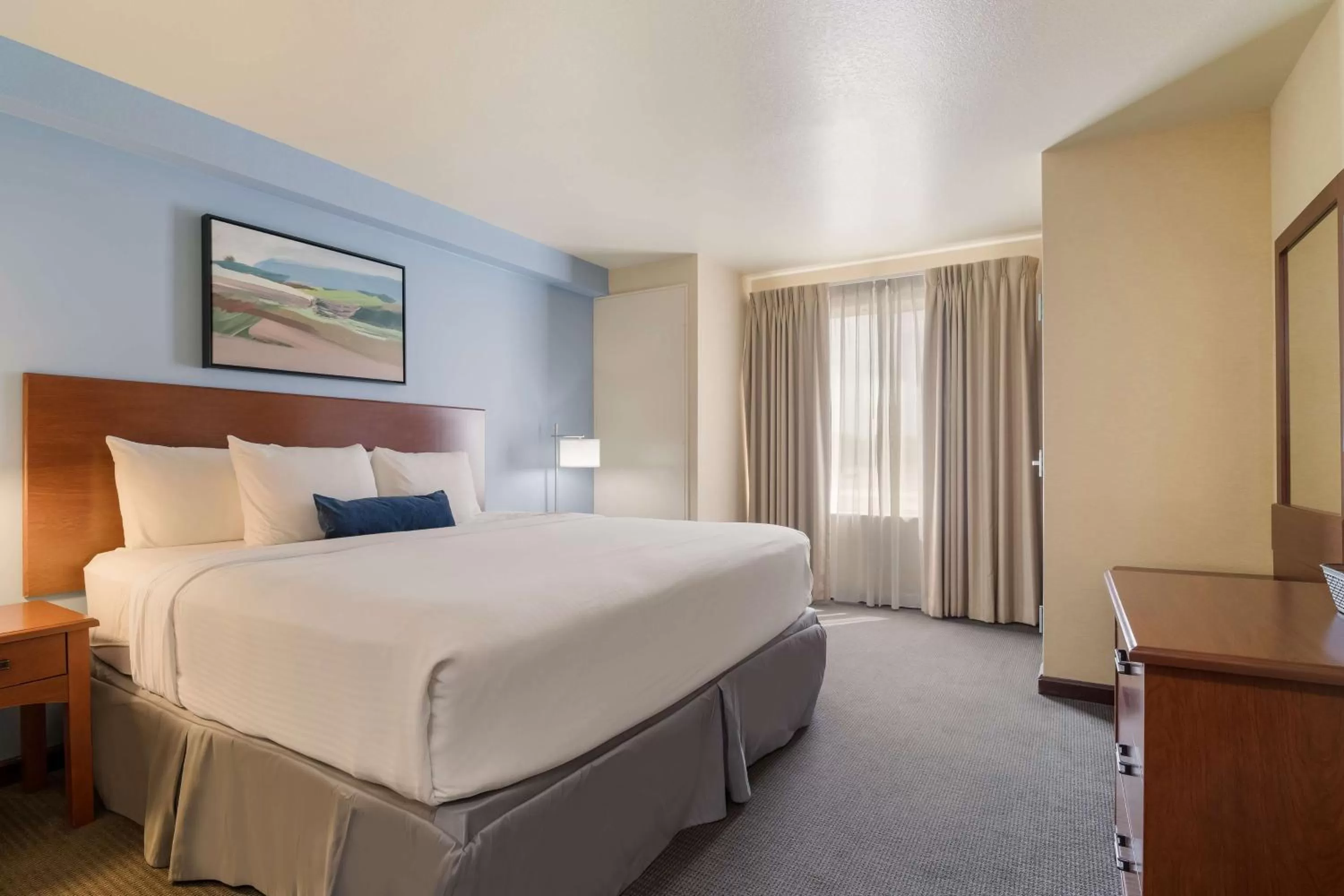 King Suite with Sitting Area in Best Western Coffeyville Central Business District Inn and Suites