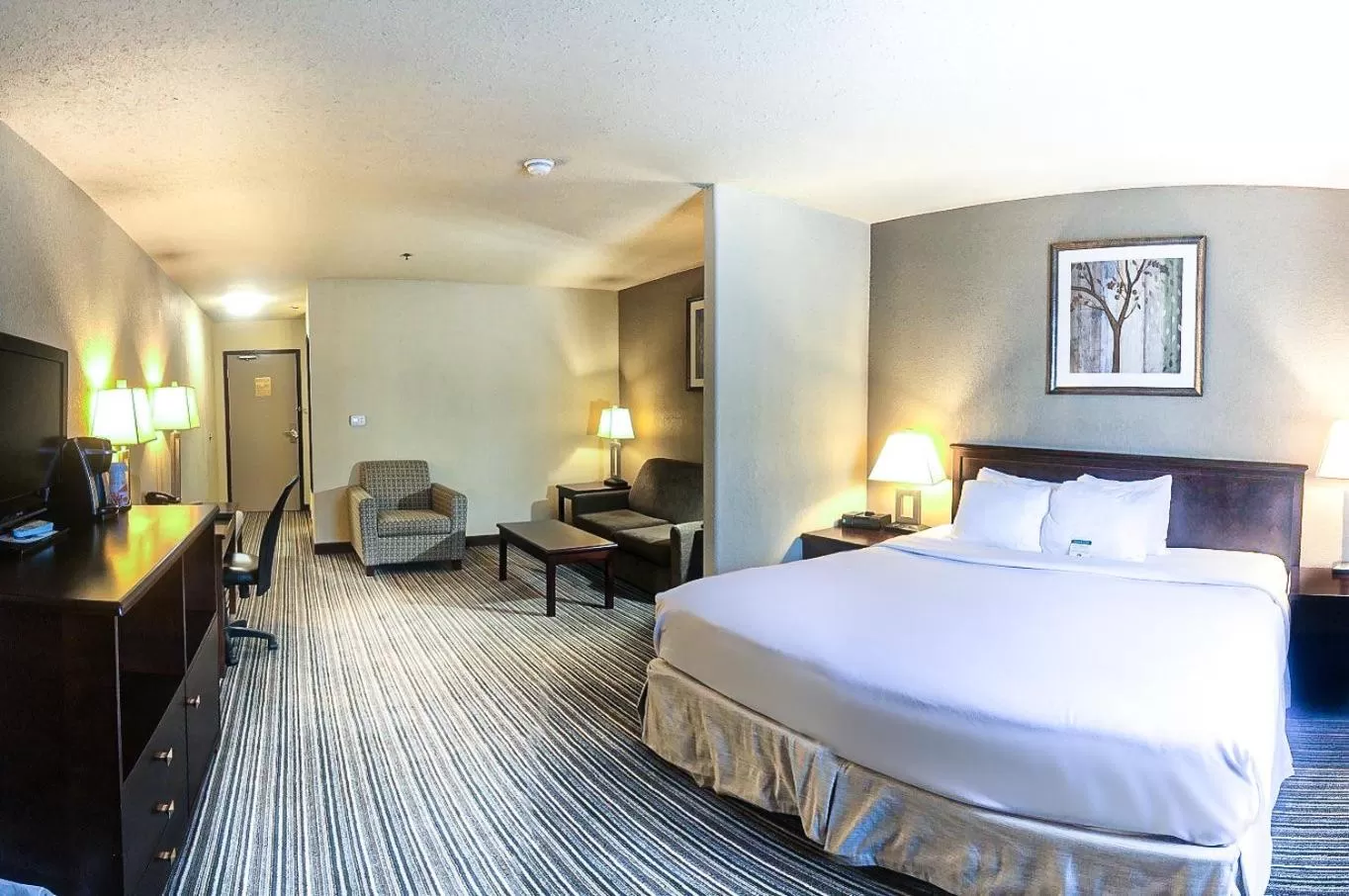 King Suite - Non-Smoking in Quality Inn & Suites Yorkton