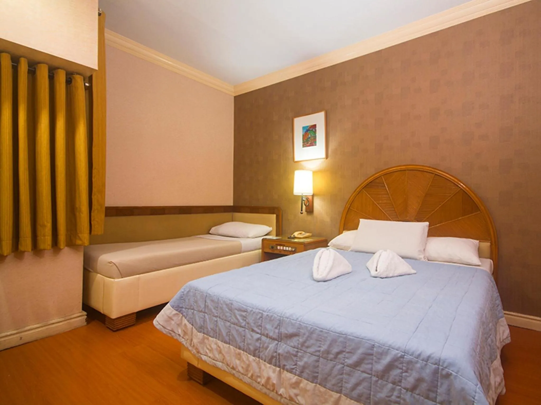 Superior Triple Room in Grand City Hotel Inc.