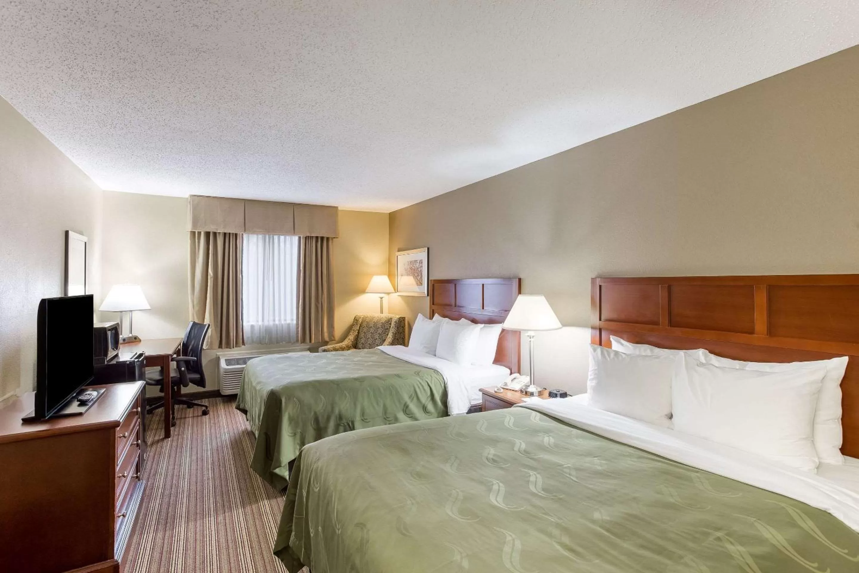 Queen Room with Two Queen Beds - Non-Smoking in Quality Inn