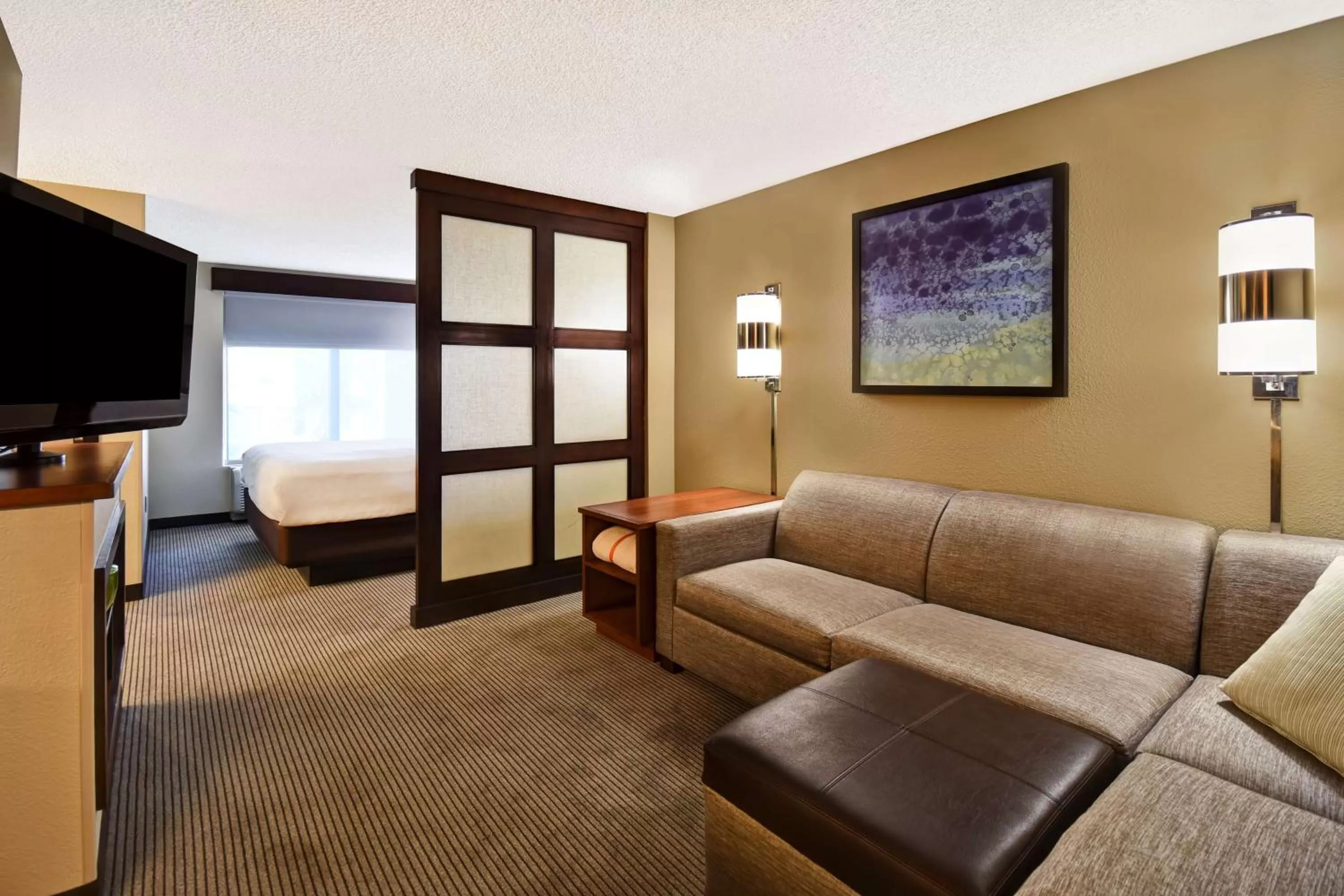 King Room with Sofa Bed in Hyatt Place Phoenix Gilbert