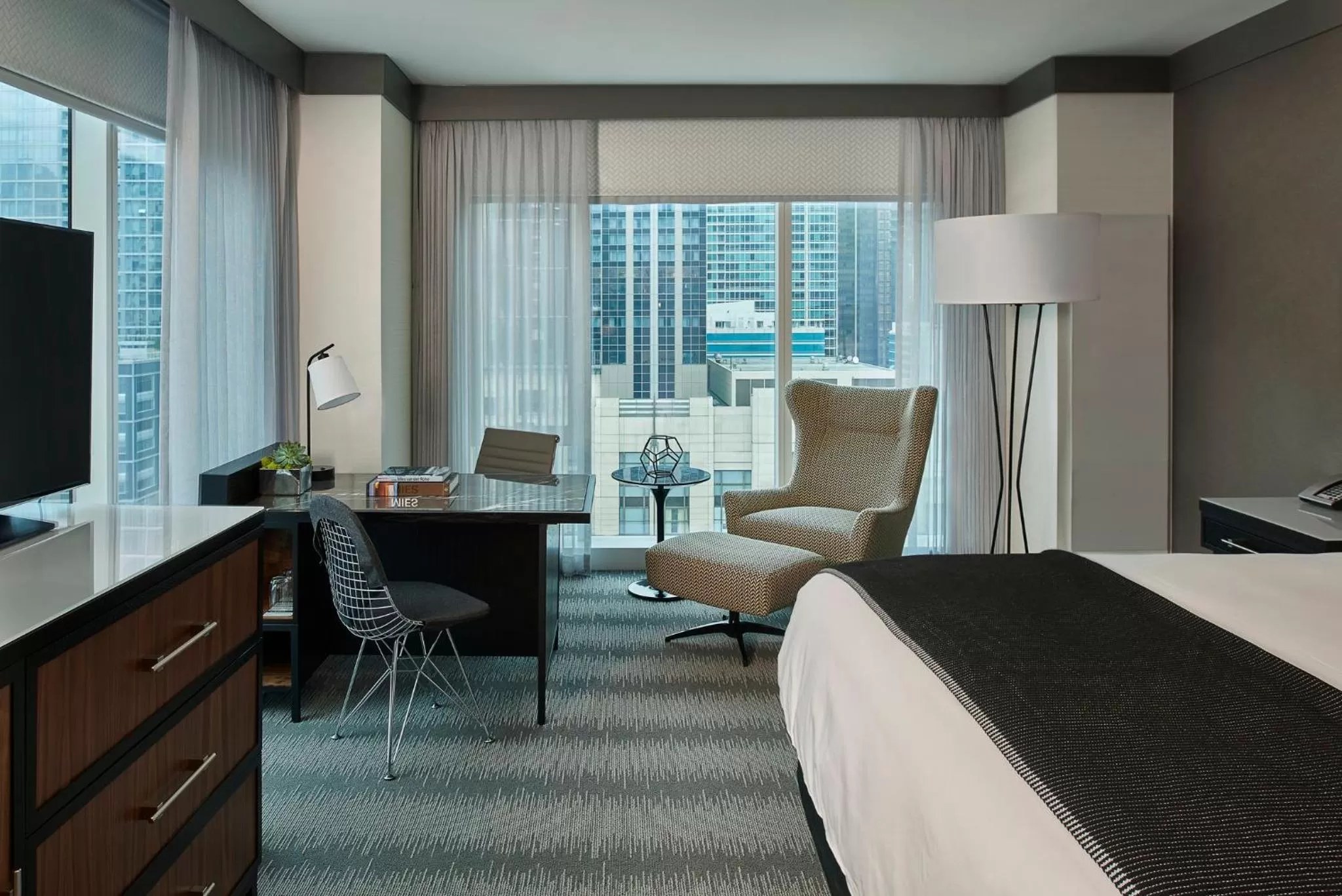 Double Room in Loews Chicago Hotel