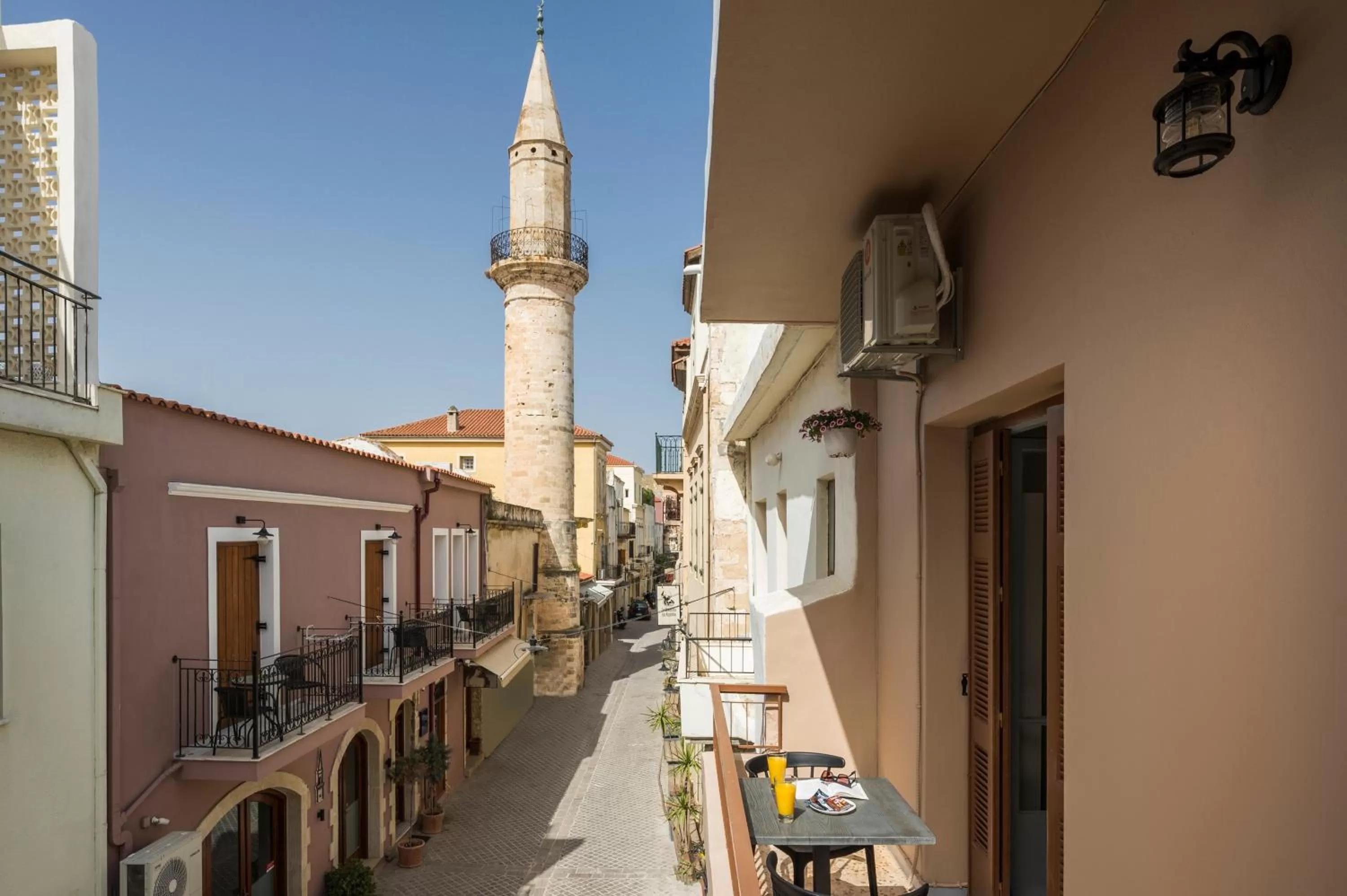 Two-Bedroom Apartment with Old Town View in Centro Storico