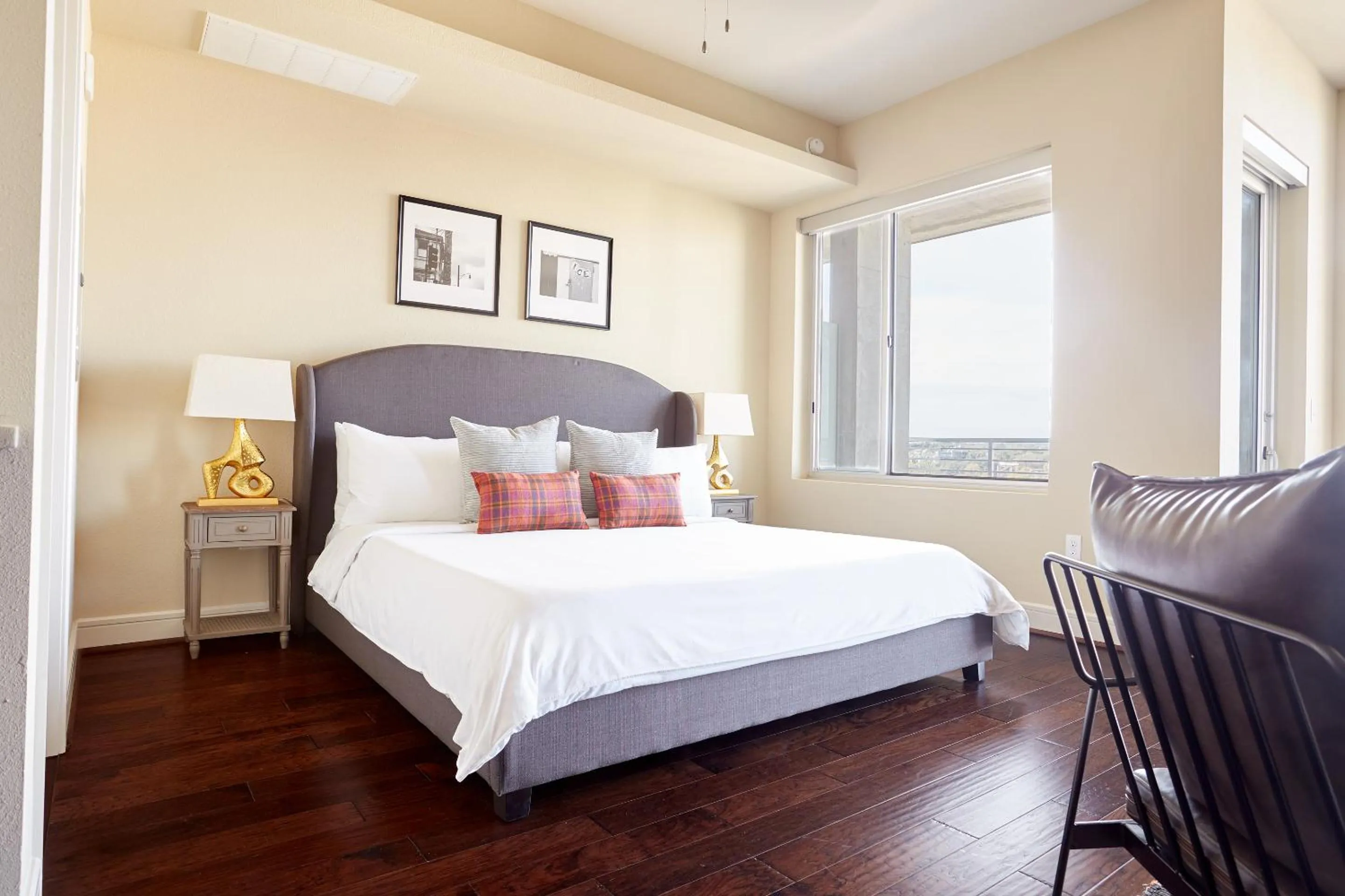 Studio with Balcony in The Catherine