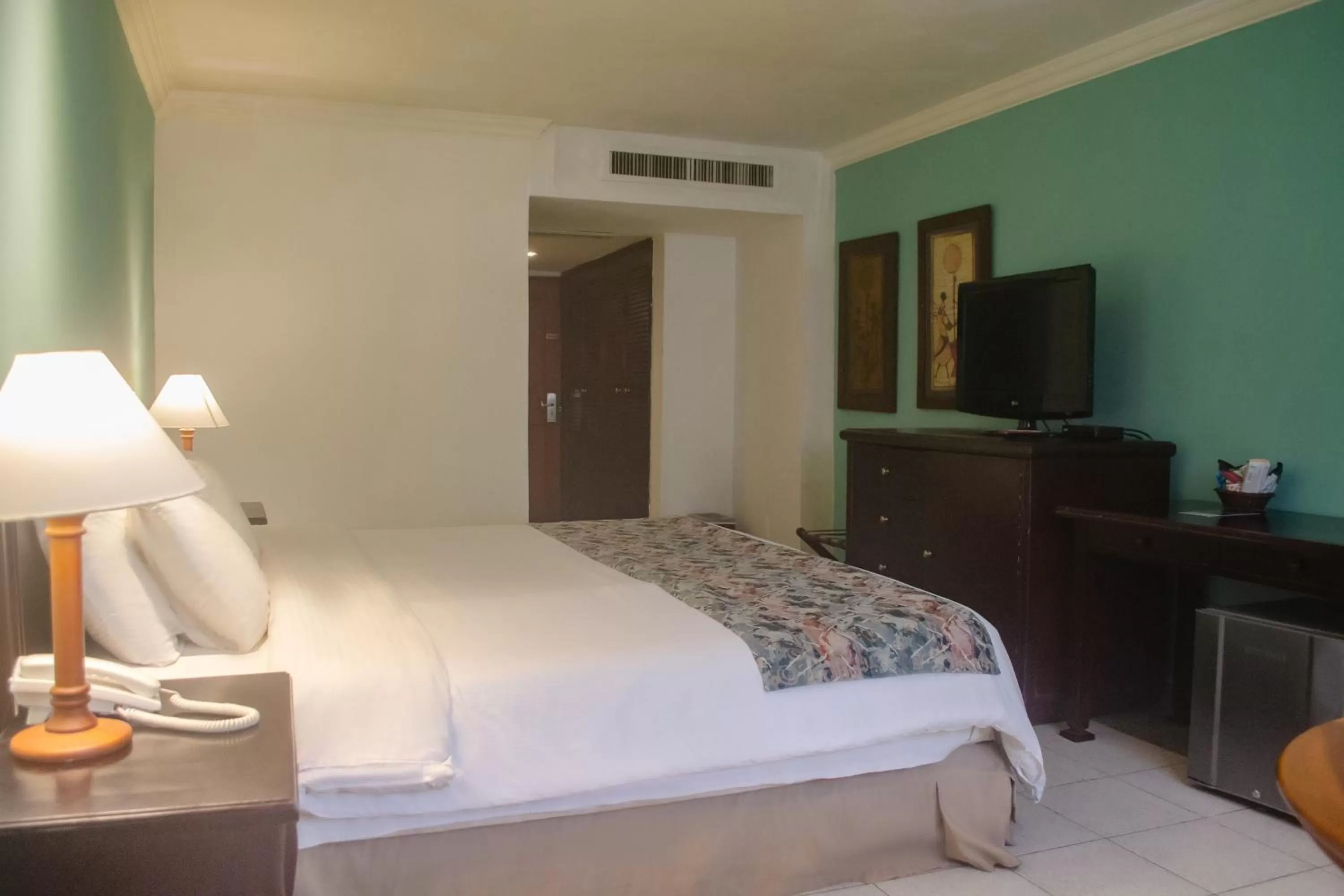 Superior King Room in Hotel Faranda Express Puerta Del Sol Barranquilla, A Member of Radisson Individuals