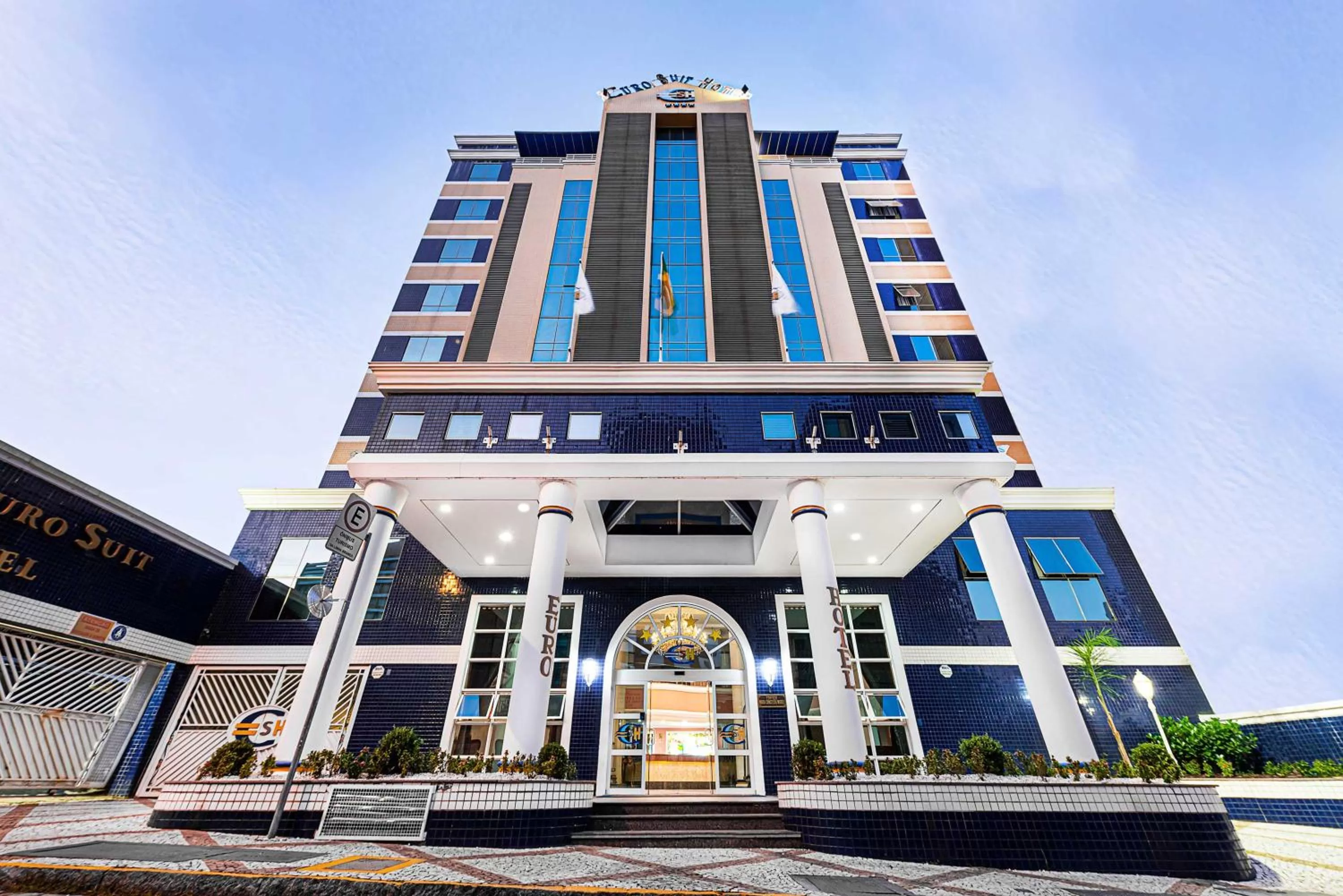 Hotel Euro Suite Campinas by Nacional Inn - Próximo ao Cambuí