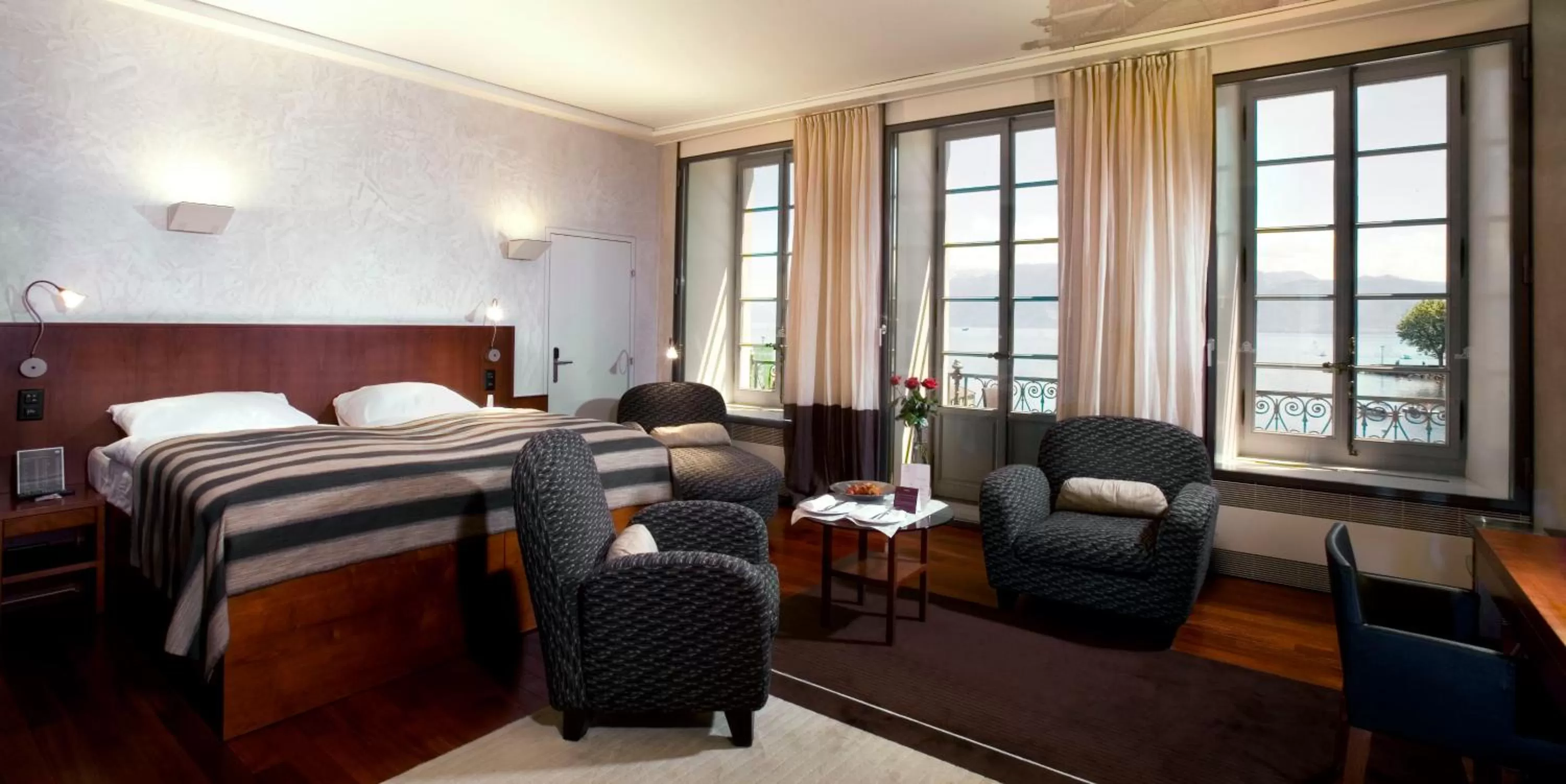Double Room in Hotel Angleterre