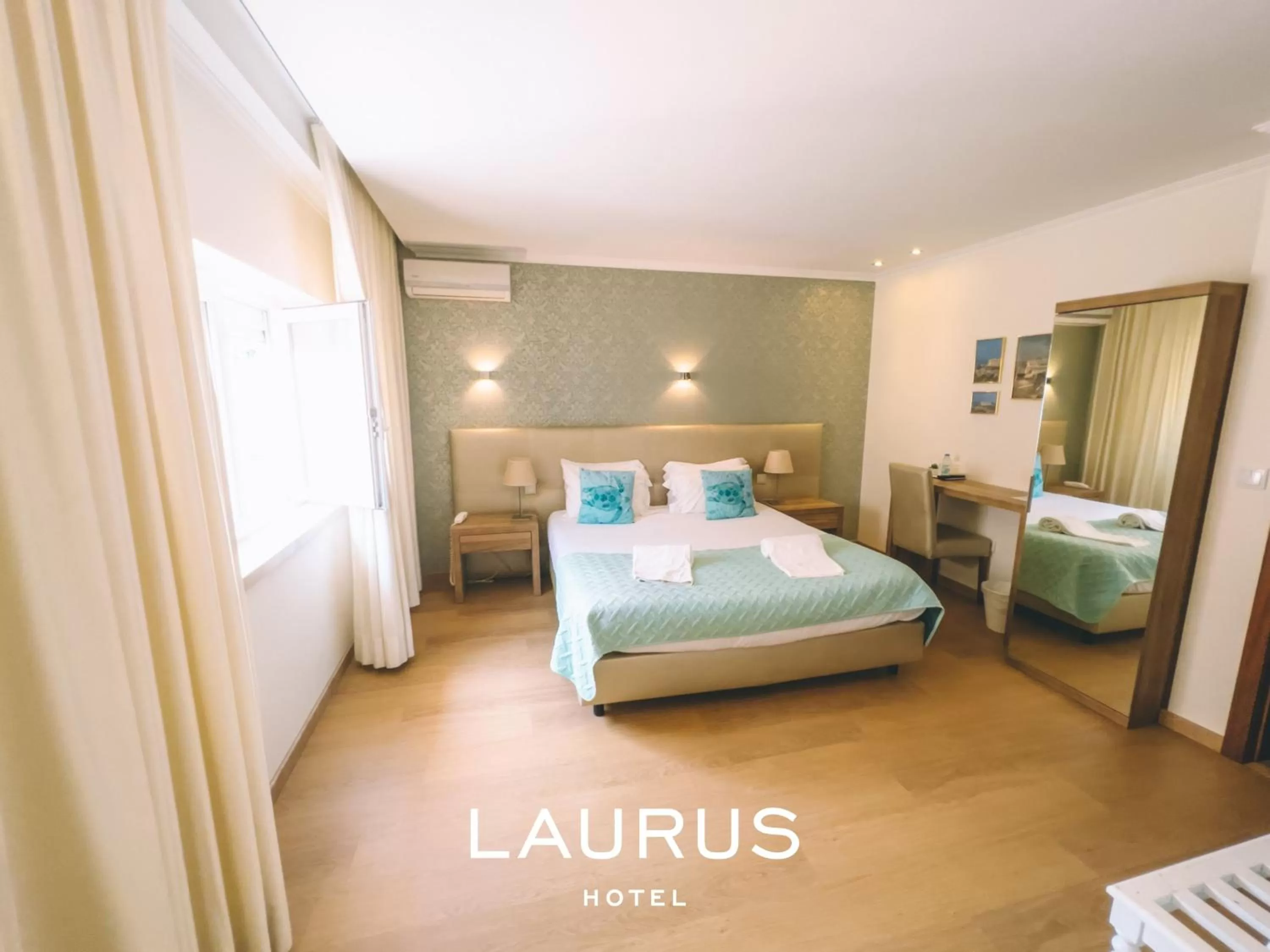 Double Room - Disability Access in Laurus Hotel