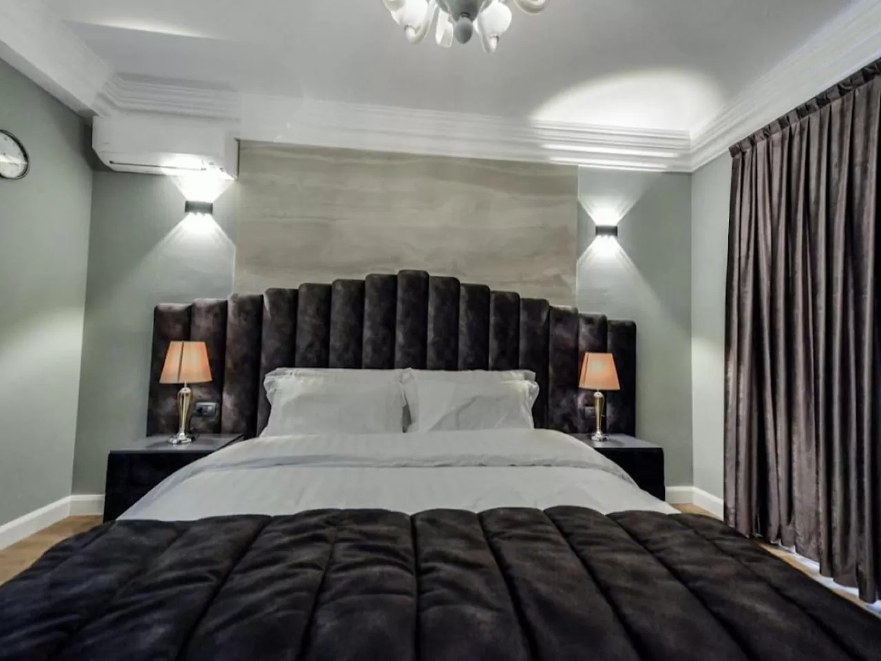 Double Room with Balcony in Hotel Vila Tirana