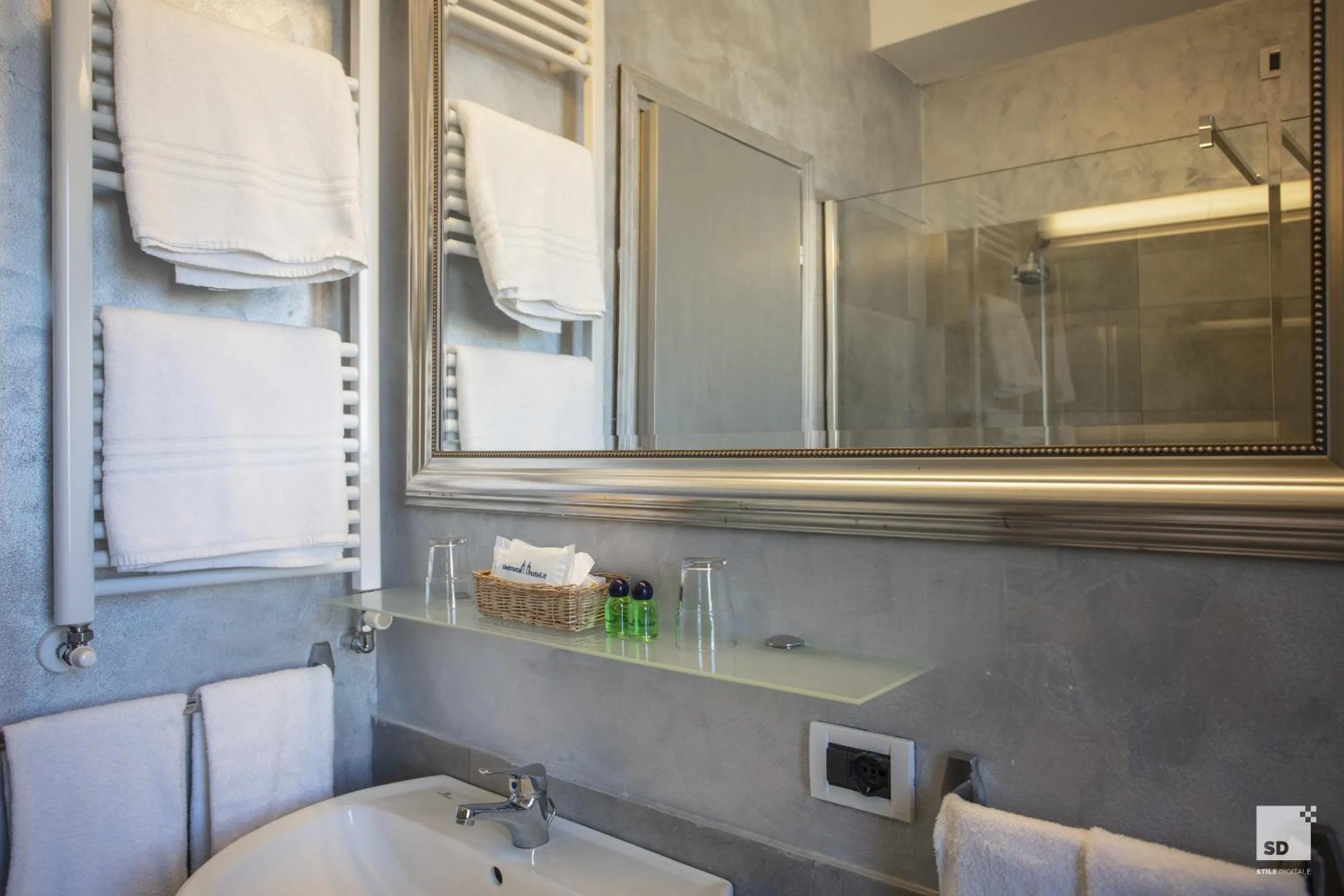 Family Room in Admiral Hotel