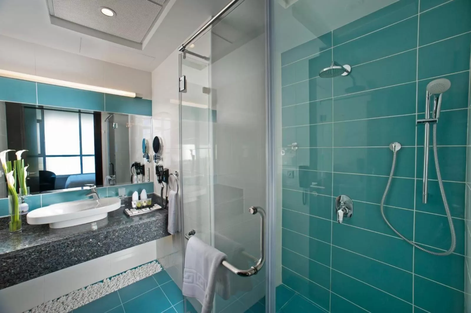 Family Suite in S Hotel Bahrain