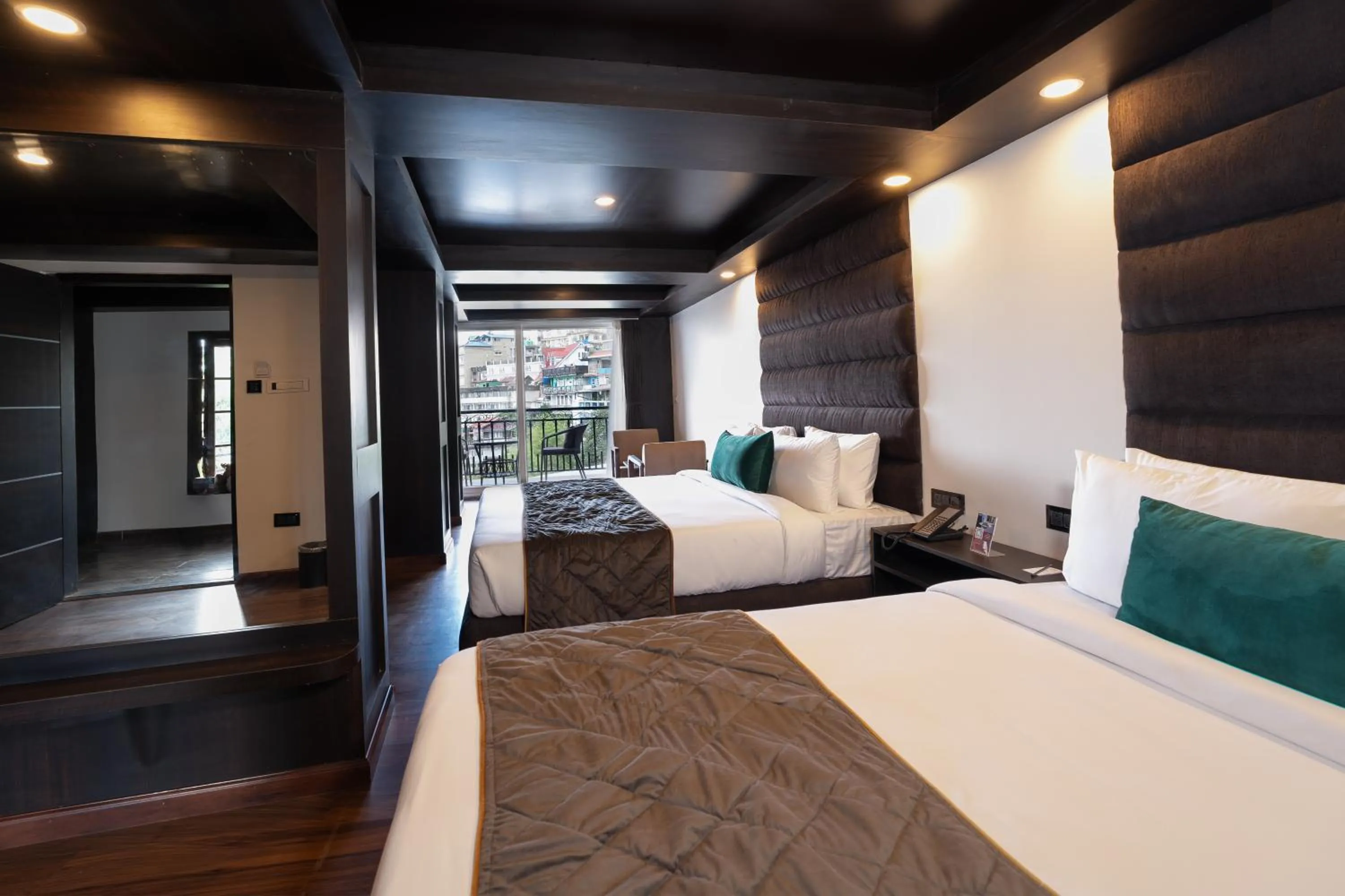 Family View with Balcony in The West Gate Posada By Summit