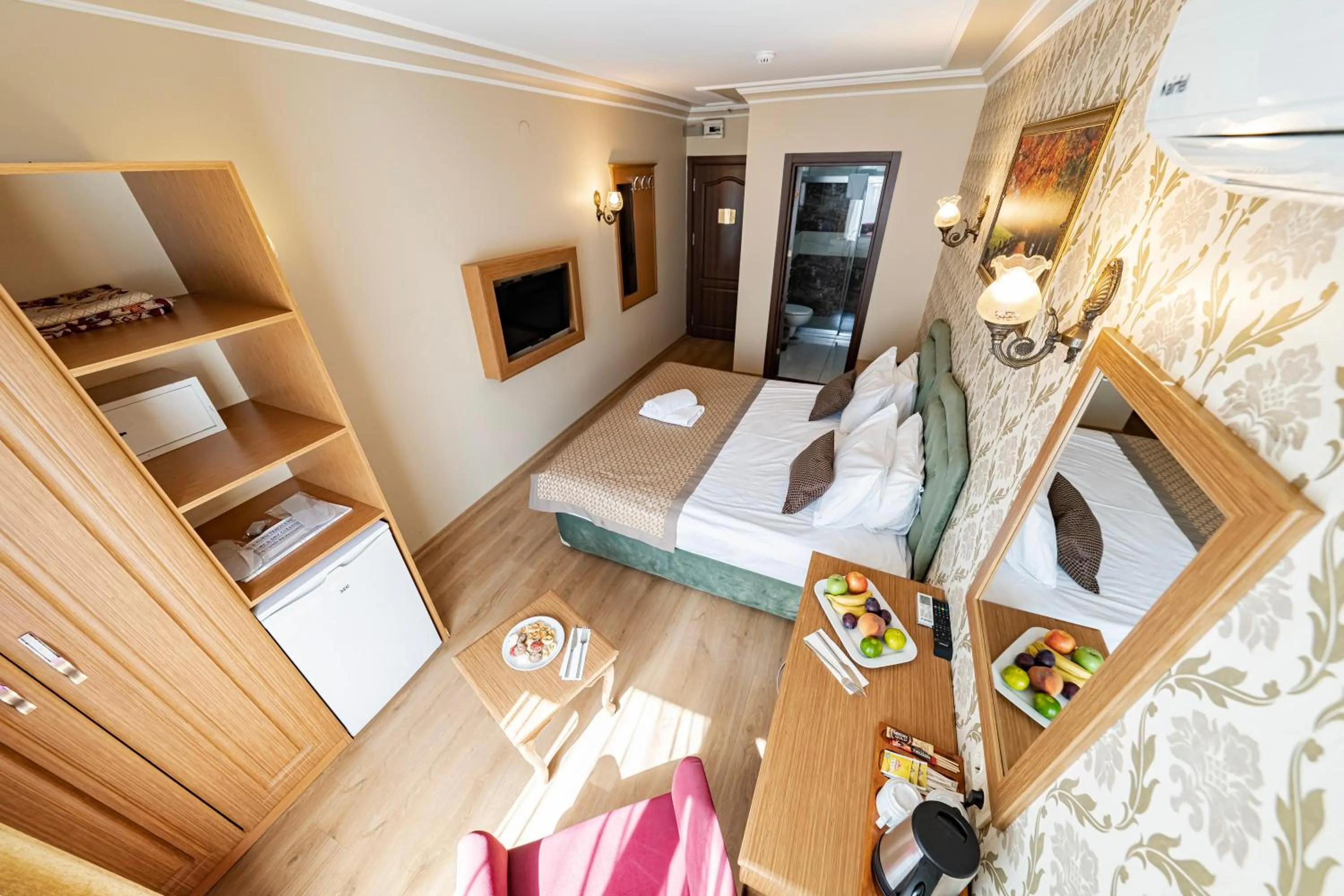 Single Room with Bathroom in Grand Hamit Hotel