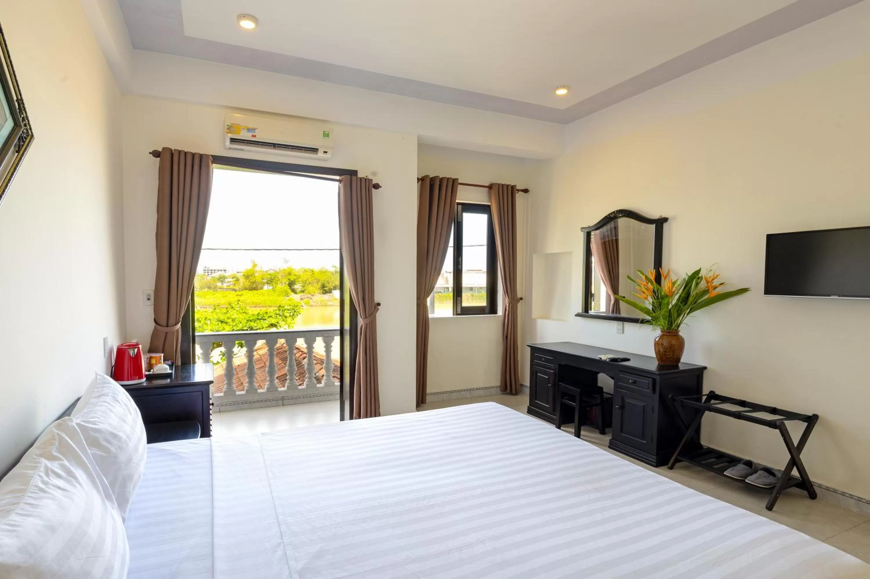 Deluxe Double or Twin Room with River View in Blue River Boutique Hoi An Hotel