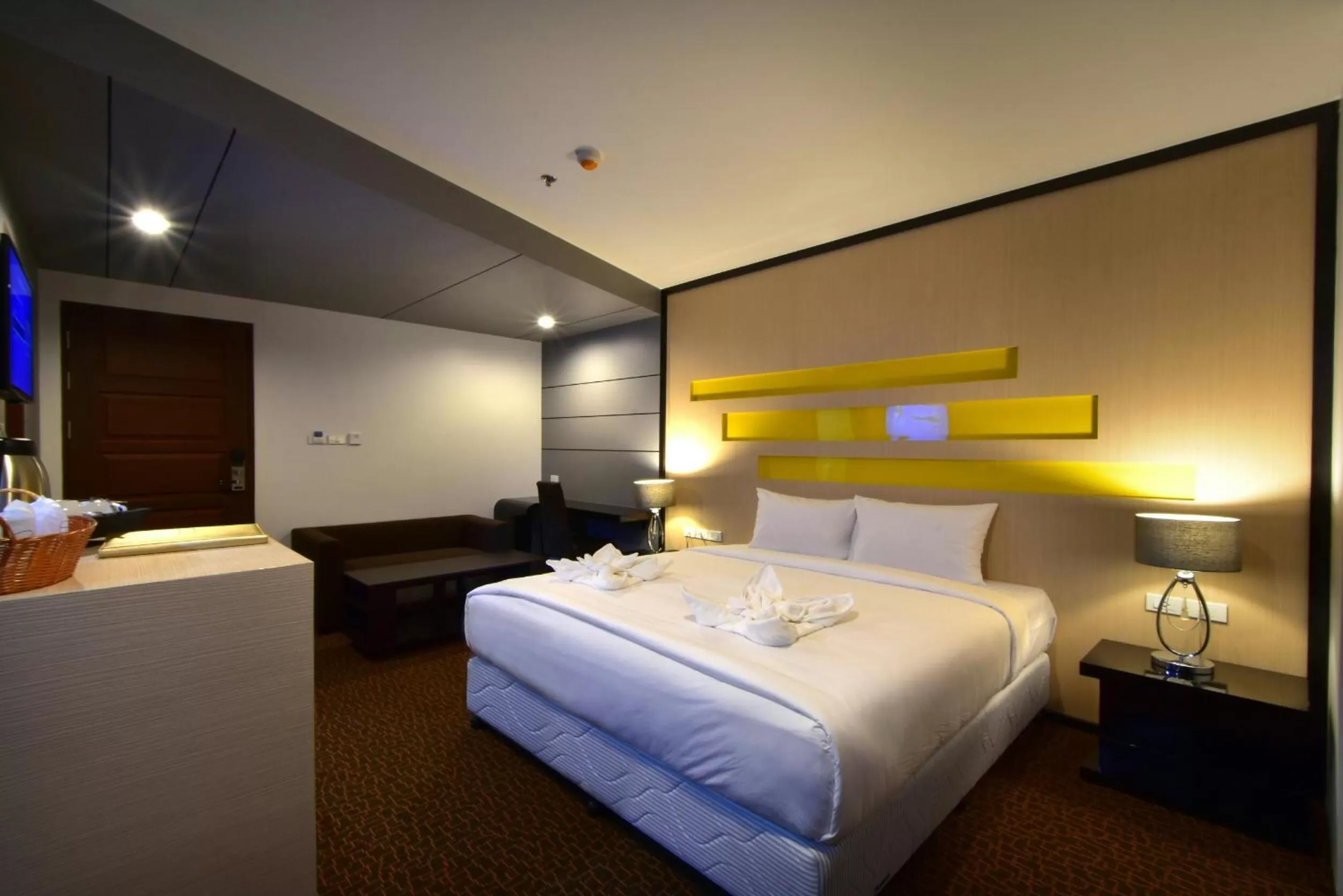 Deluxe Double Room in Siam Oriental Hotel