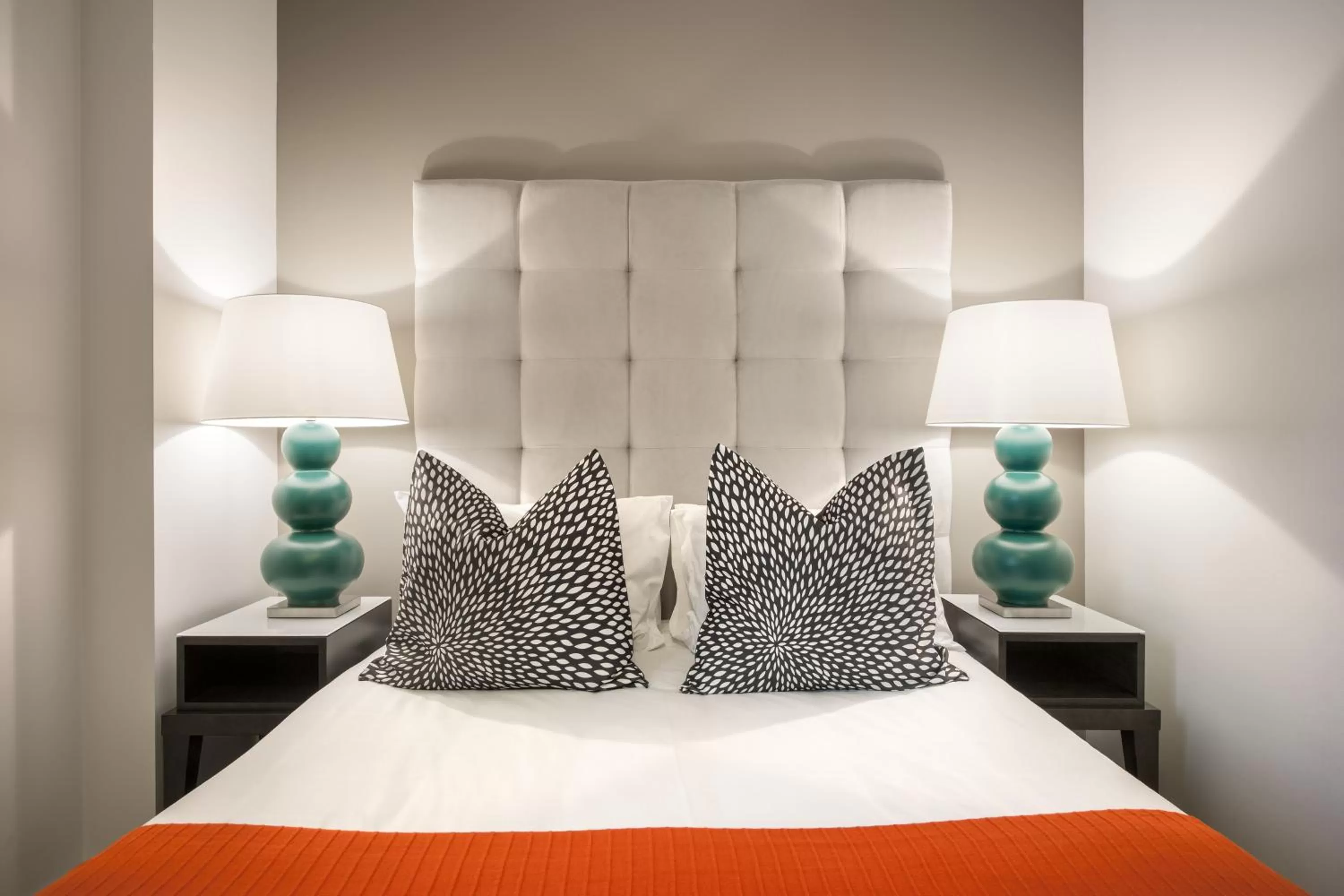 One Bedroom Executive Apartment with Balcony in Miller Apartments