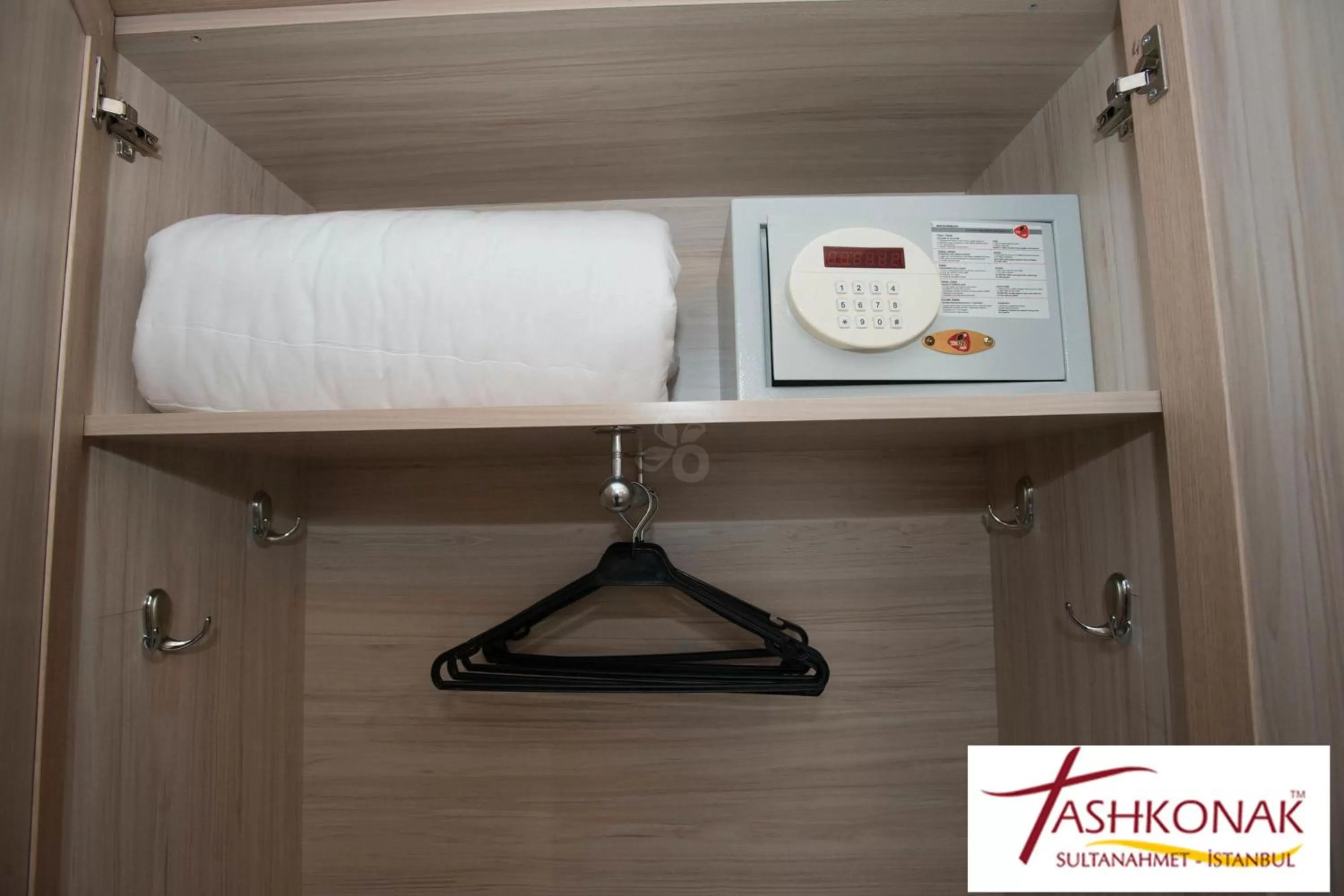 Triple Room in Hotel Tashkonak Istanbul