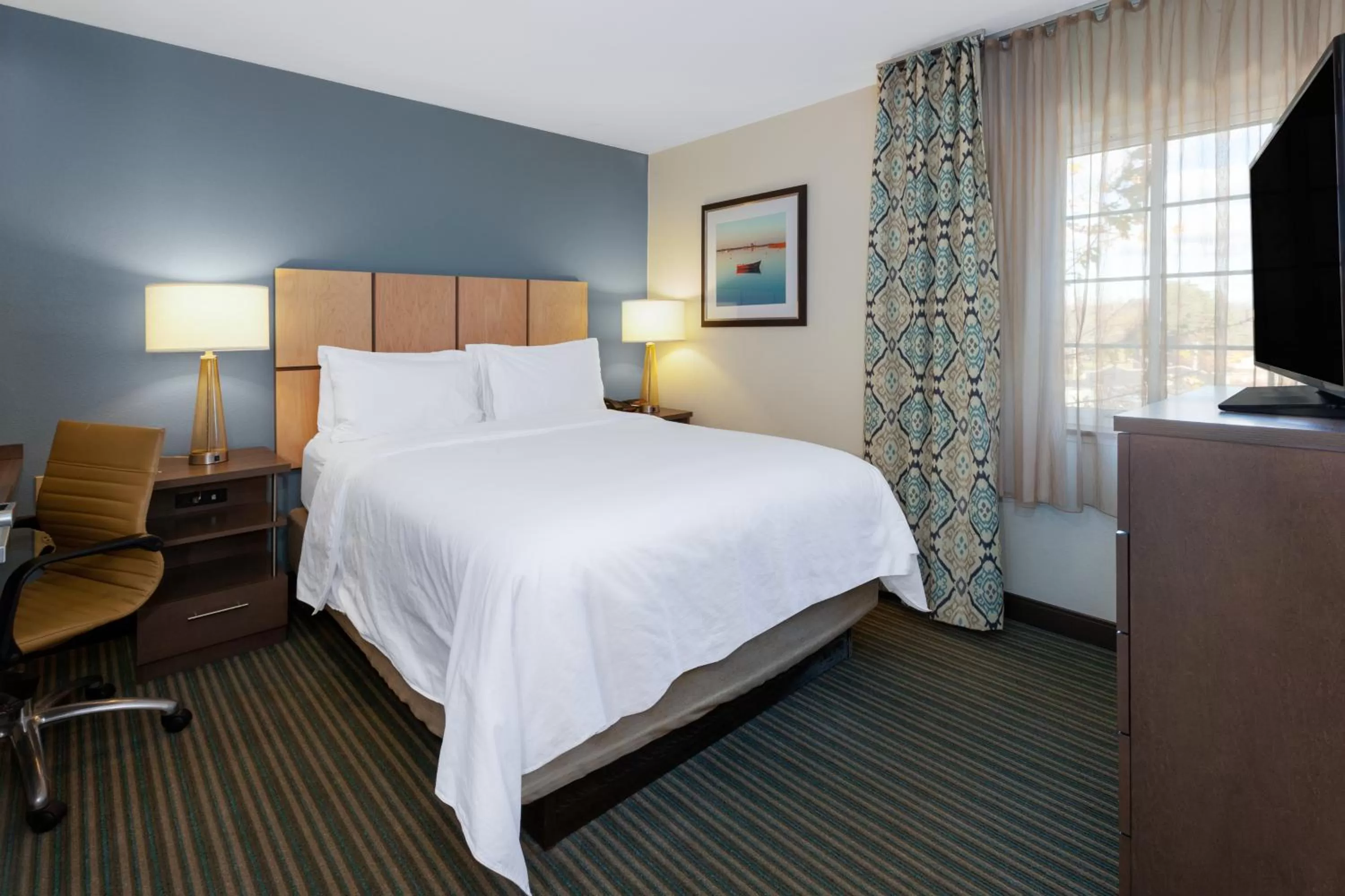 One-Bedroom Queen Suite in Candlewood Suites-West Springfield by IHG