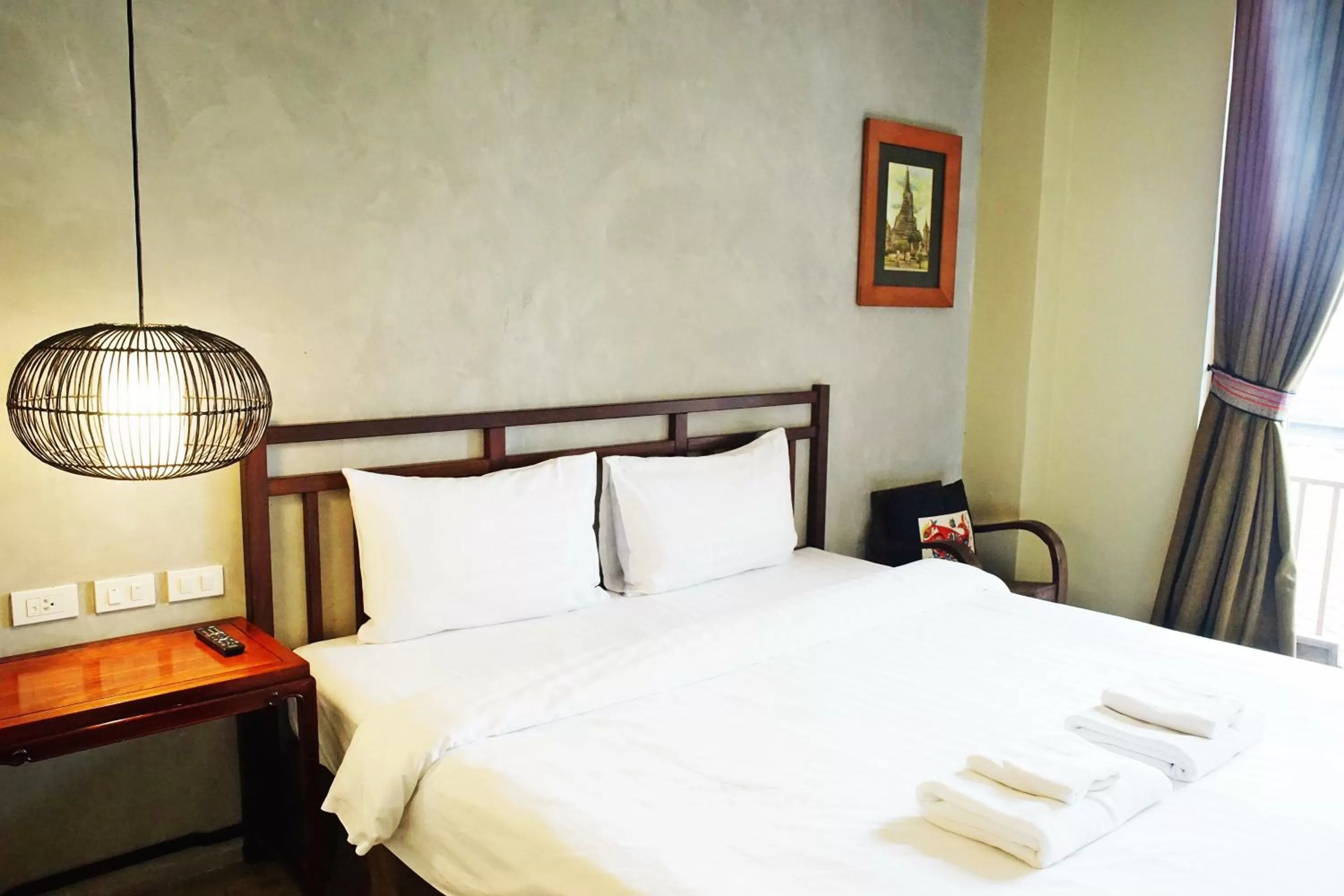 Standard Garden View King Bed in Villa Bangkok