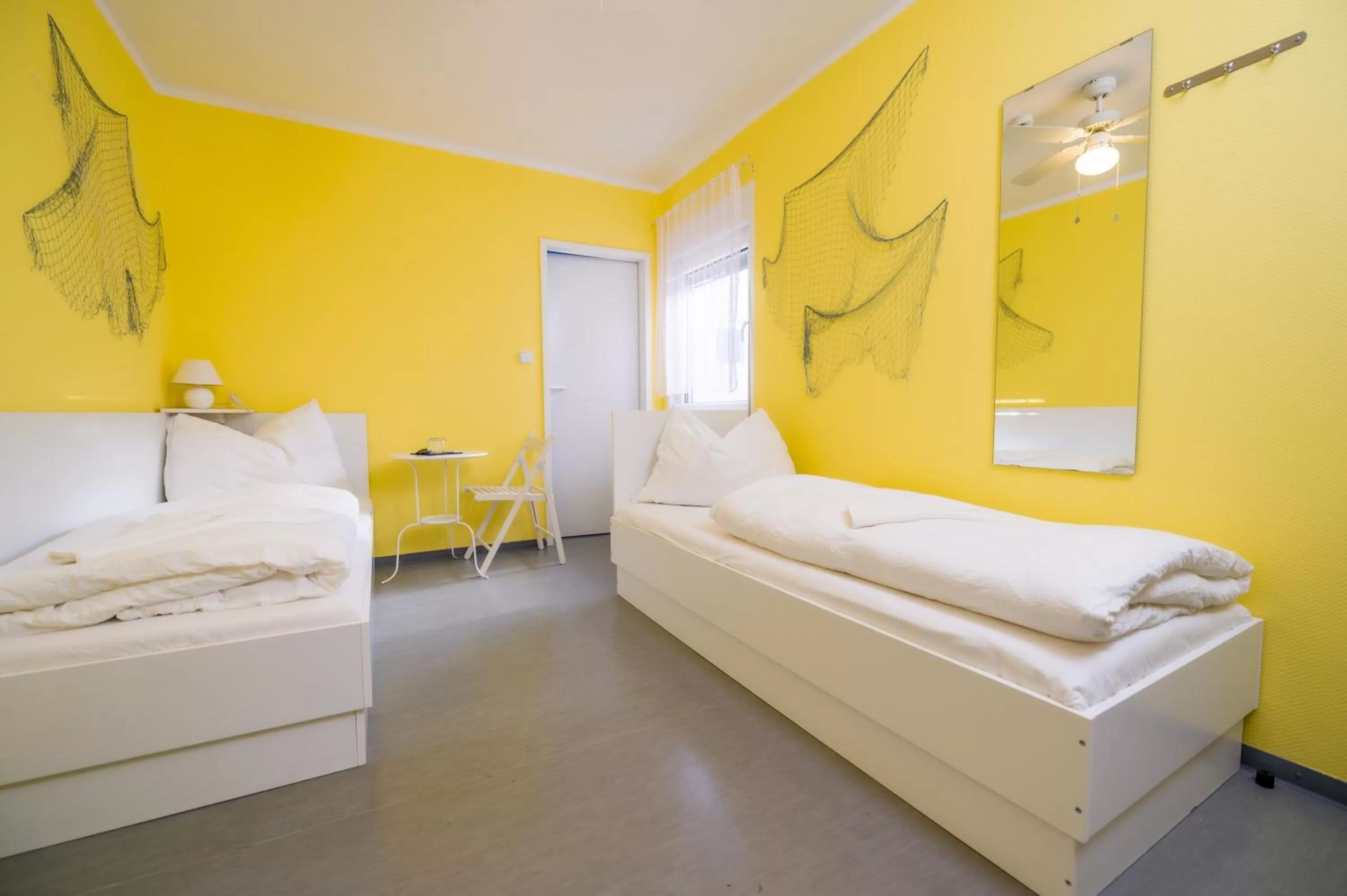 Twin Room in La Port