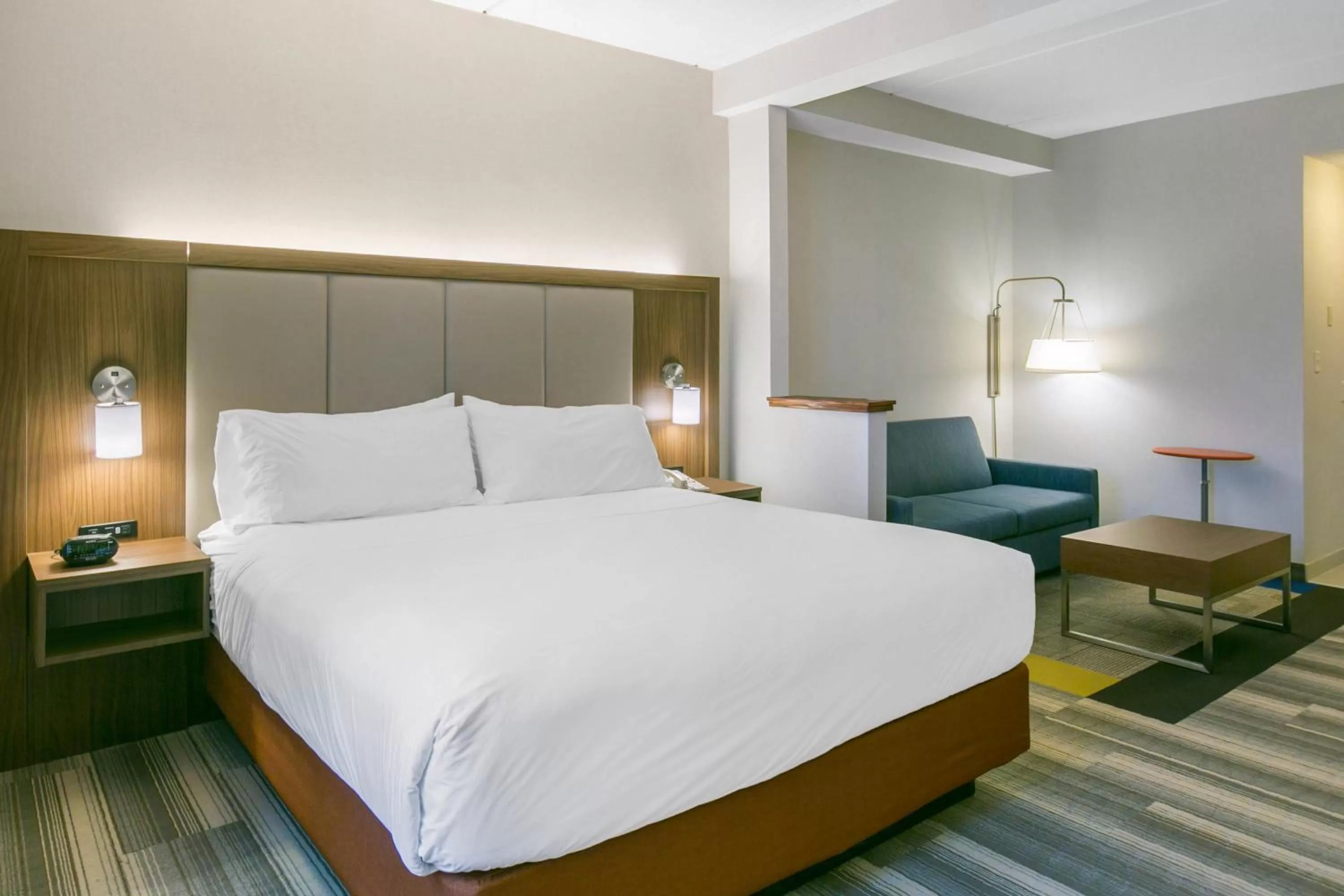 Standard King Room in Holiday Inn Express Mount Arlington by IHG