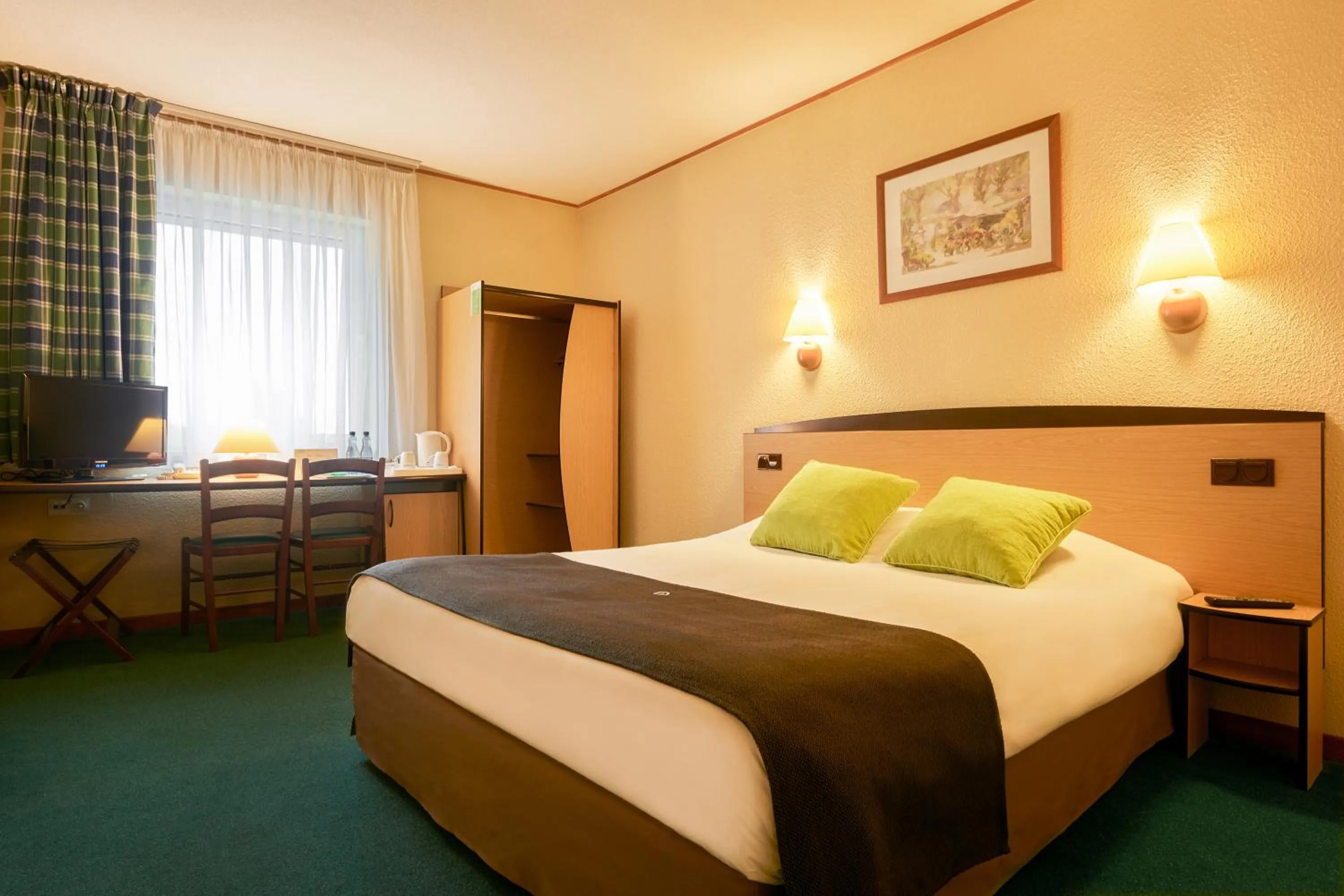 Superior Room - 1 King Bed in Campanile Hotel Szczecin