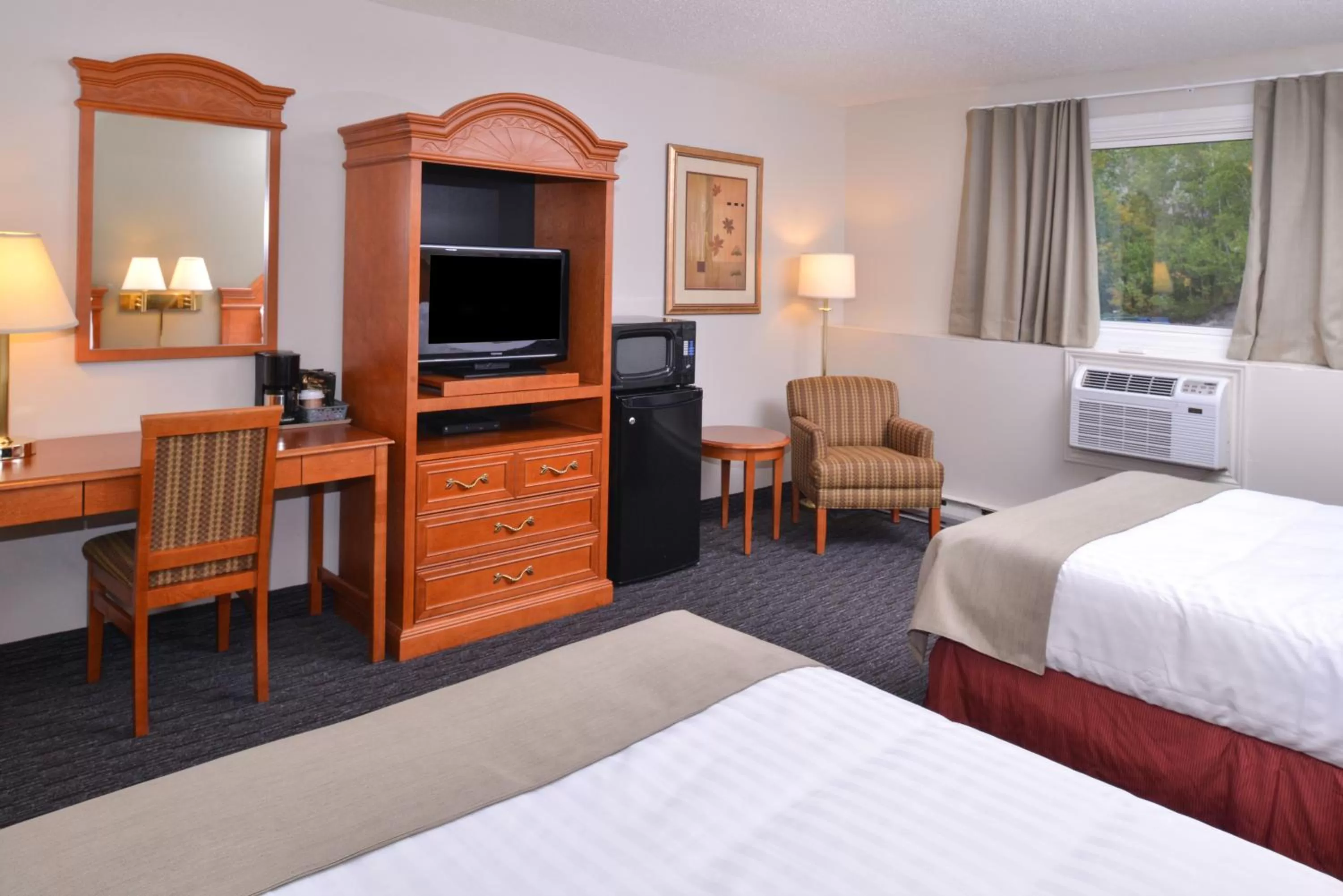 Standard Double Room with Two Double Beds - Non Smoking/1st Floor in Rodeway Inn