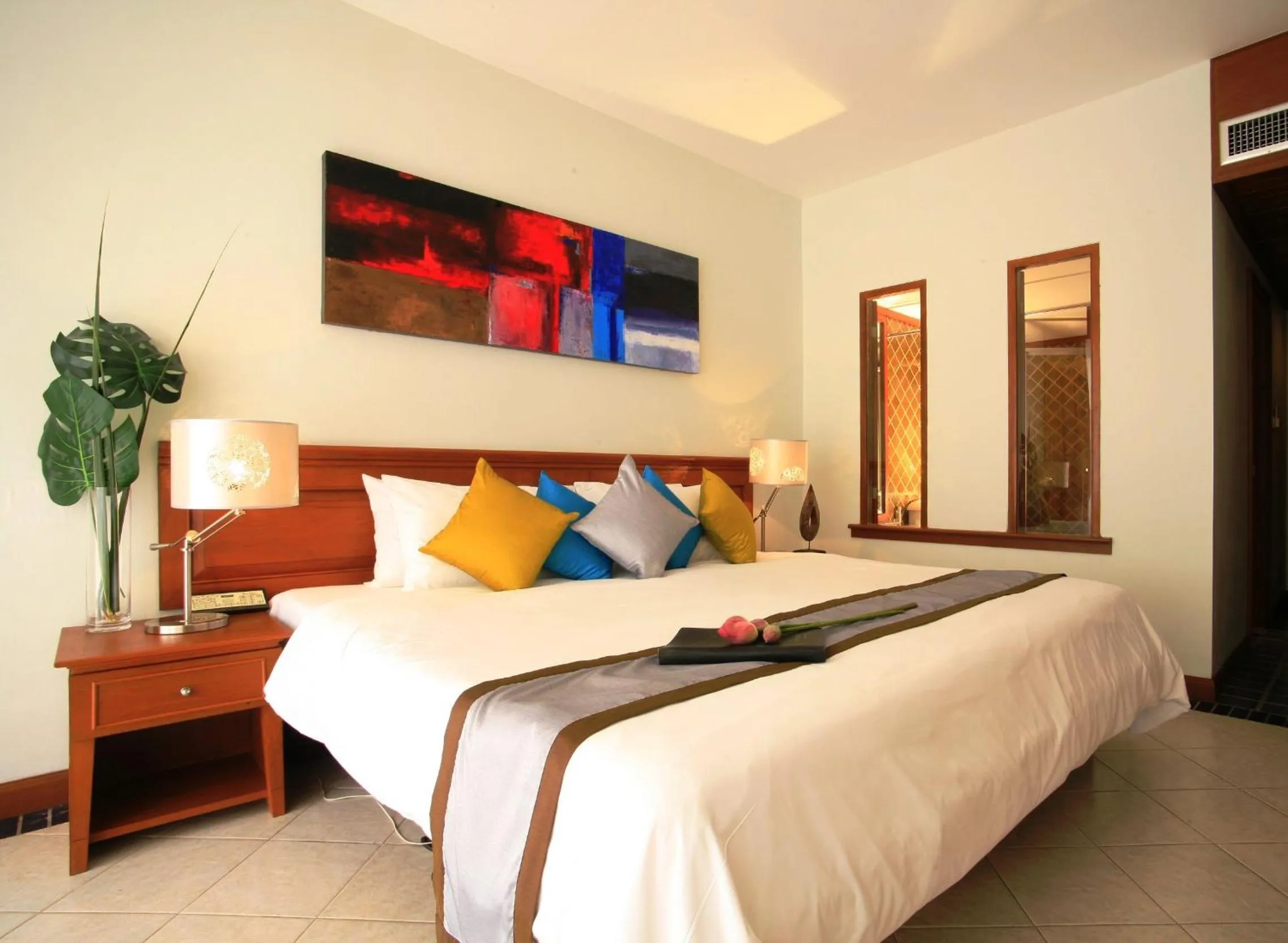 Deluxe Double or Twin Room with Pool View in Sunset Beach Resort