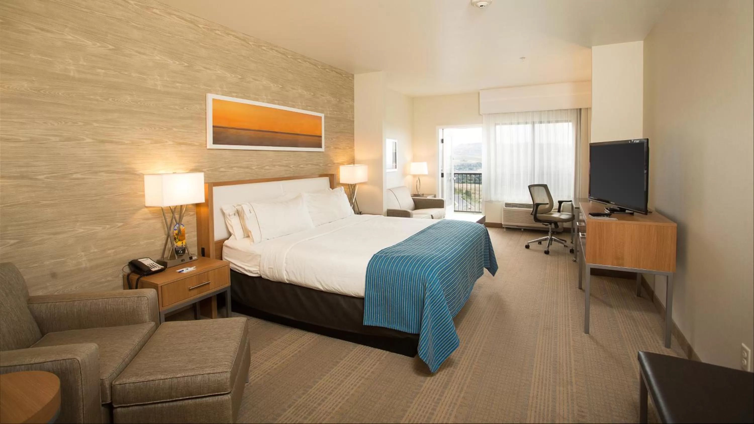 King Suite in Holiday Inn Express Pocatello by IHG