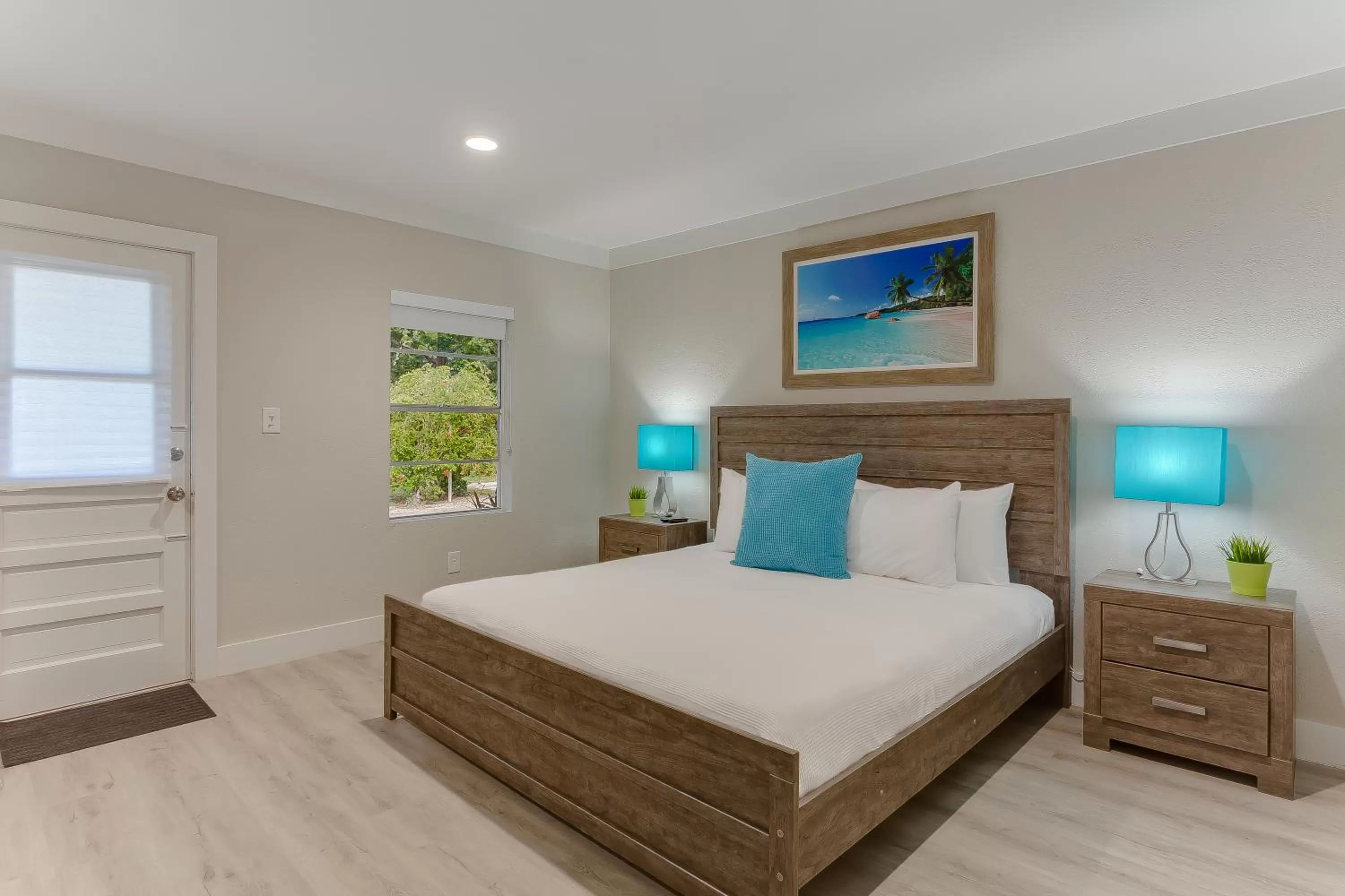 Standard King Room in Drift Hotel