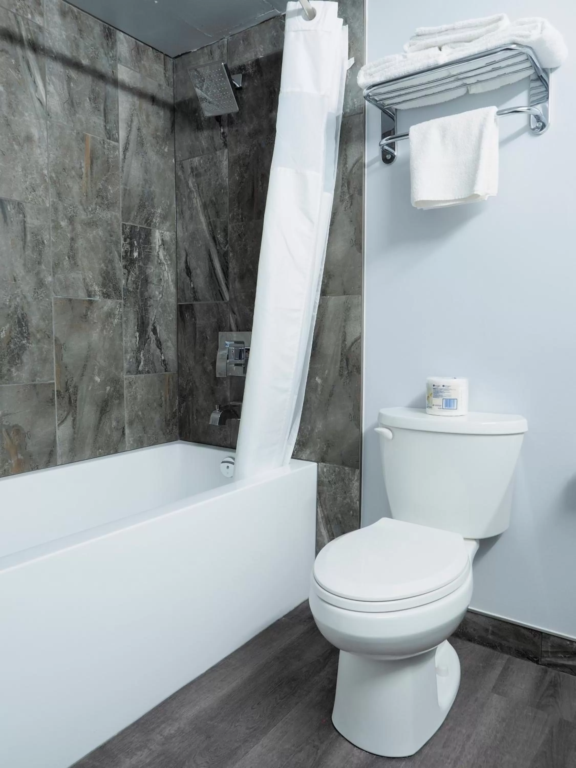 Double Room with Two Double Beds in Argyll Plaza Hotel