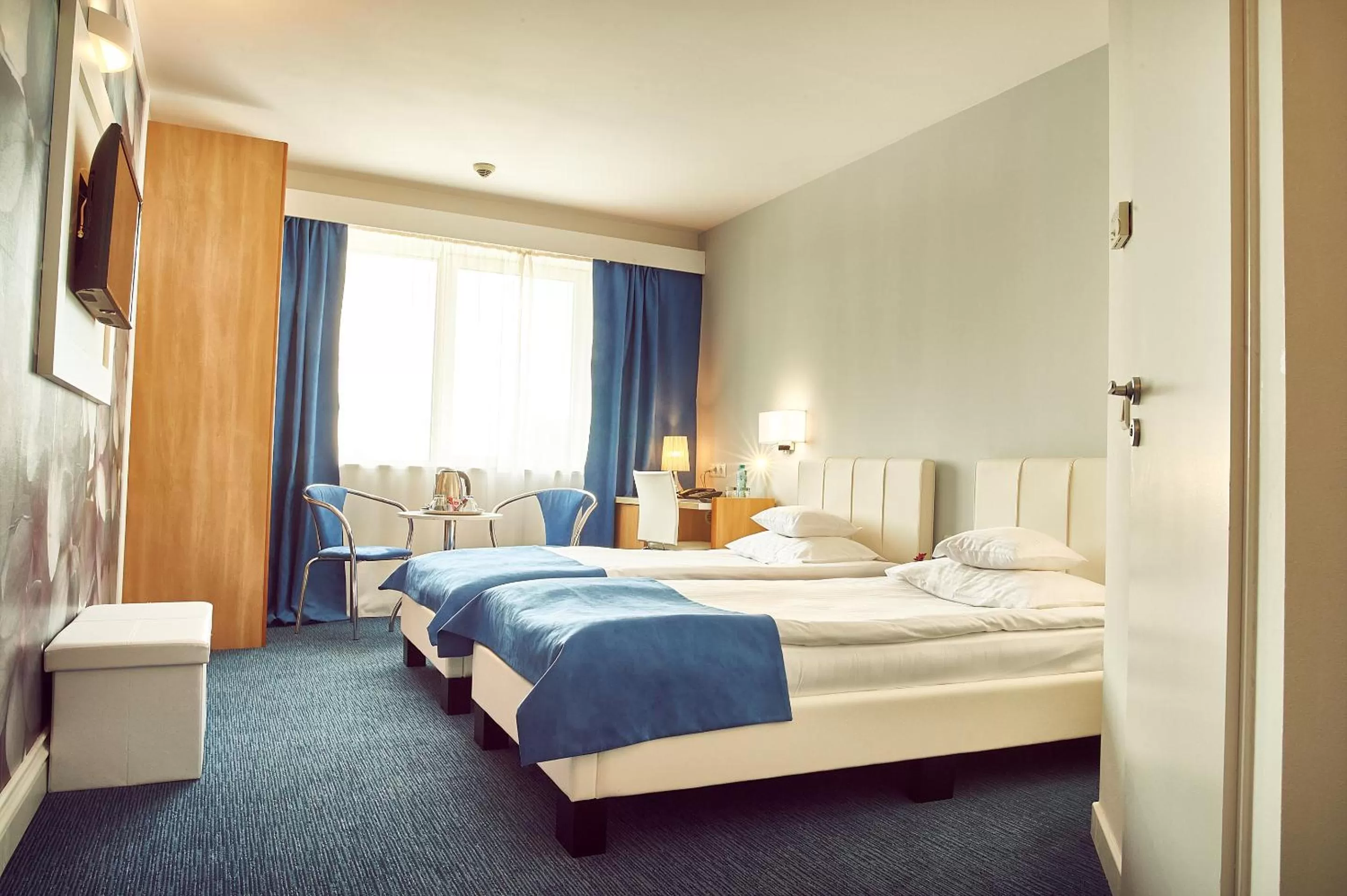 Standard Twin Room - single occupancy in Continental Forum Bucuresti Palatul Parlamentului