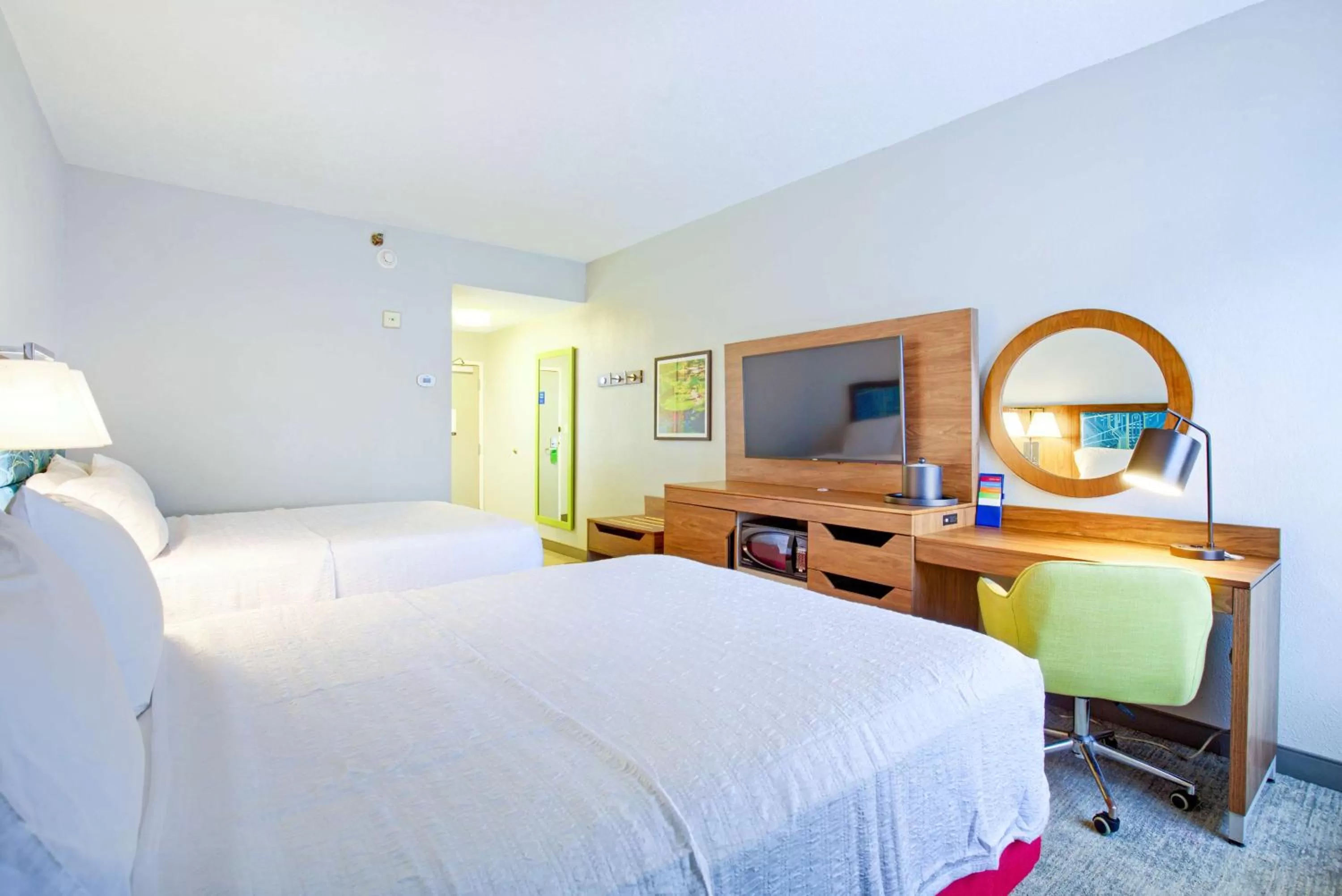 Queen Room with Two Queen Beds - Hearing Access/Non-Smoking in Hampton Inn Slidell