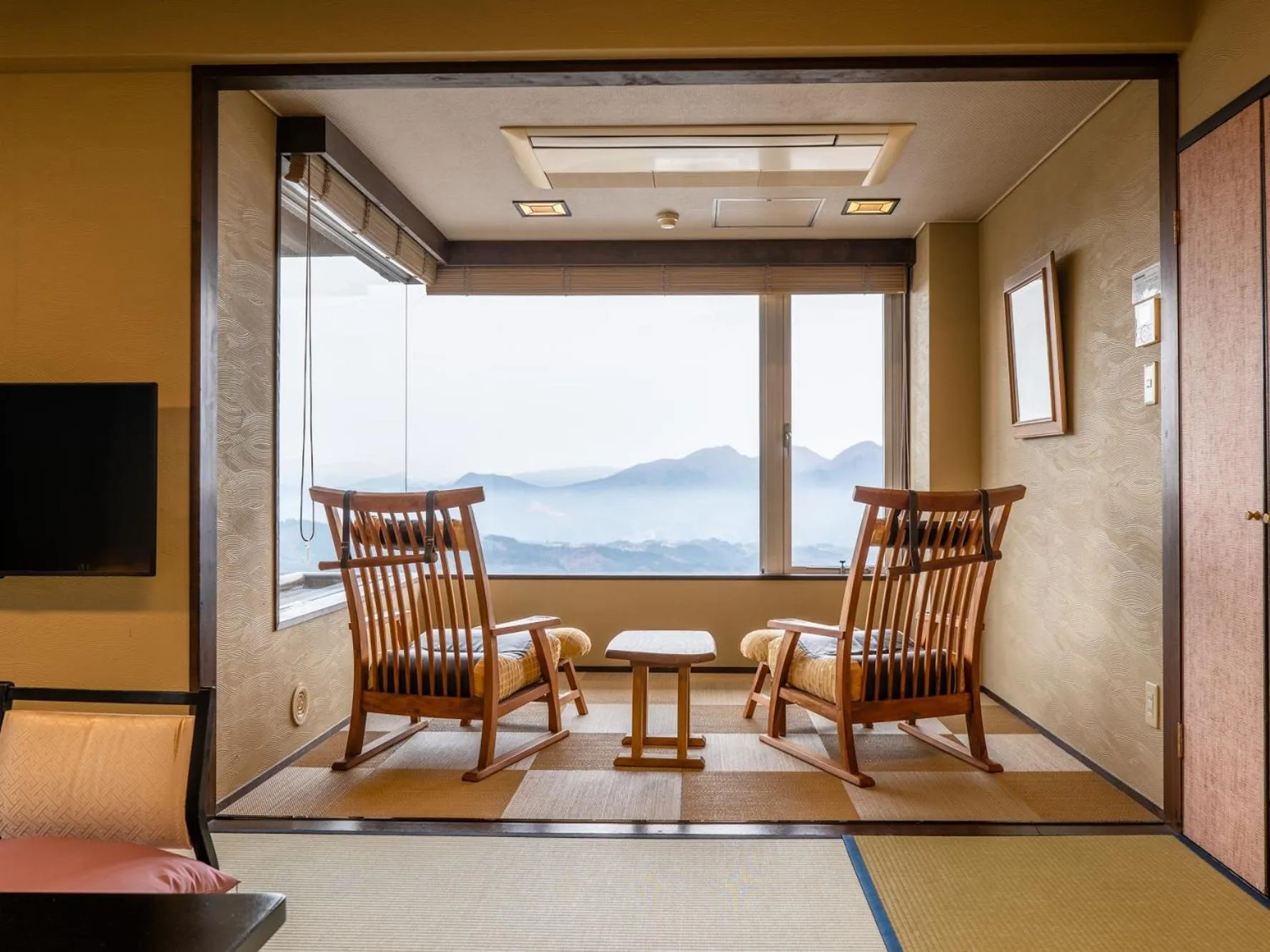 Japanese-Style Superior Room (12 tatami) with Mountain View-Non-Smoking in Kishigon Ryokan