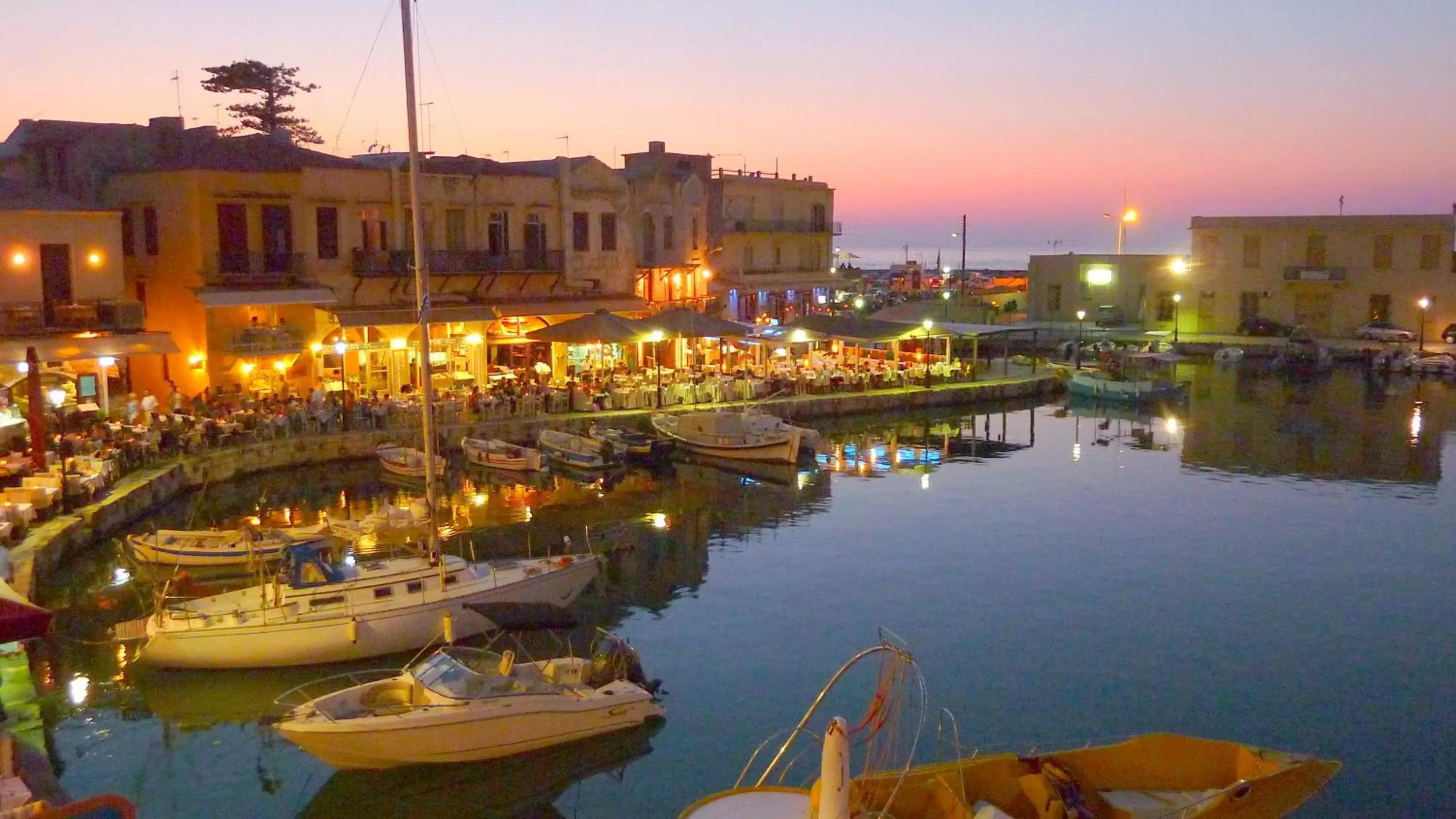 Family Room with Balcony in Faros Rooms