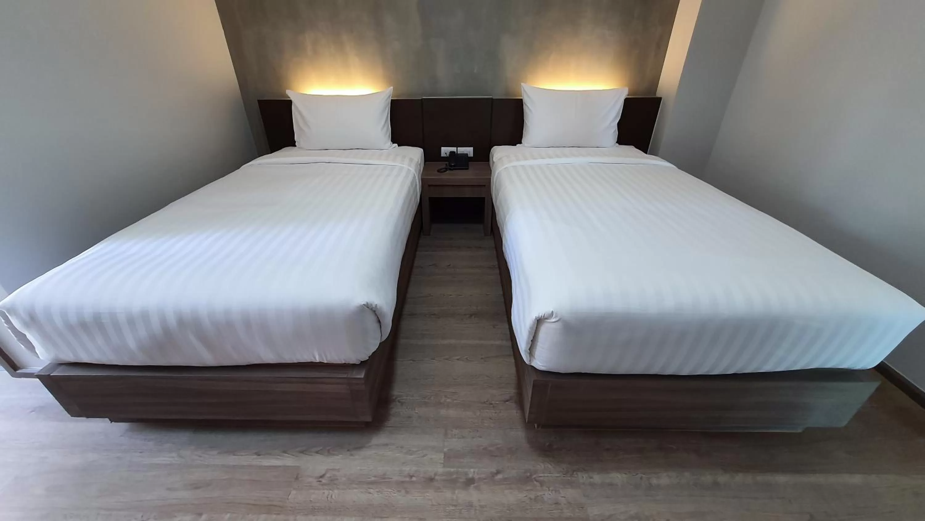 Deluxe Twin Room in โรงแรมดับเบิ้ลดี ปากเกร็ด Double D hotel